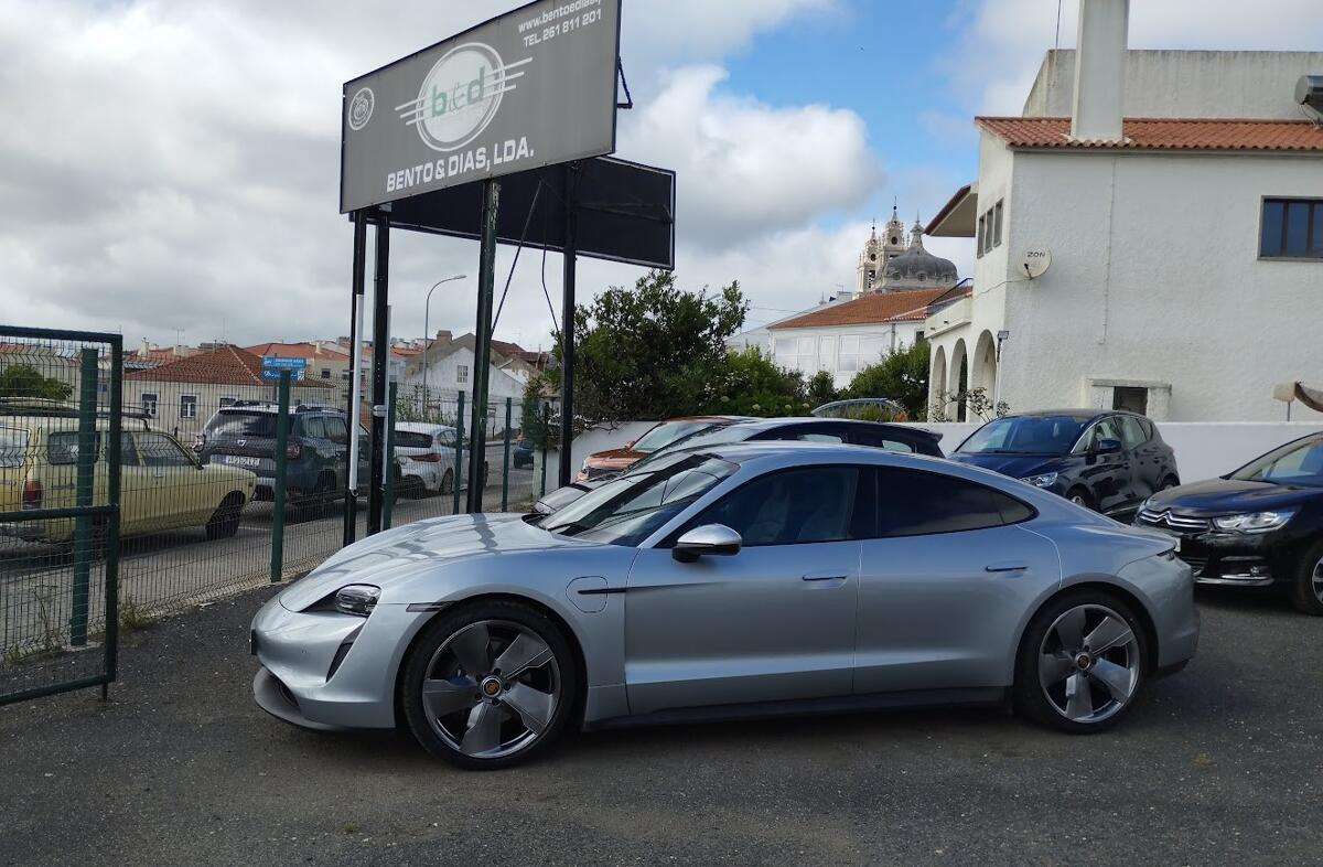 PORSCHE Taycan Taycan