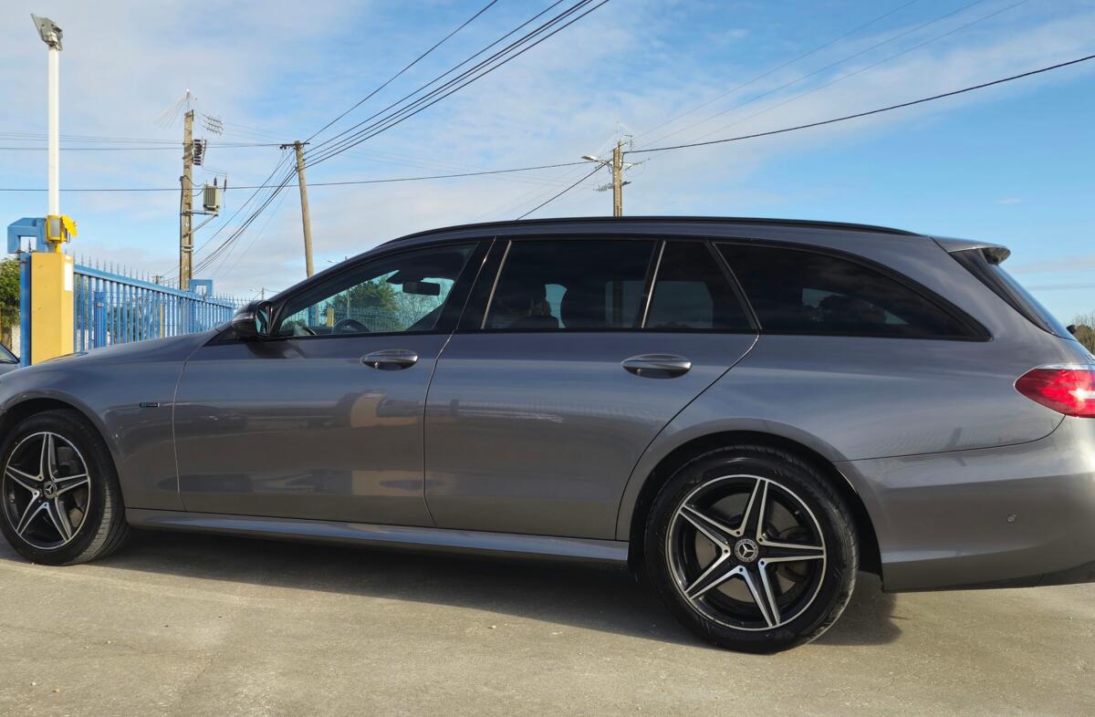 MERCEDES Classe E E 300 e AMG Line