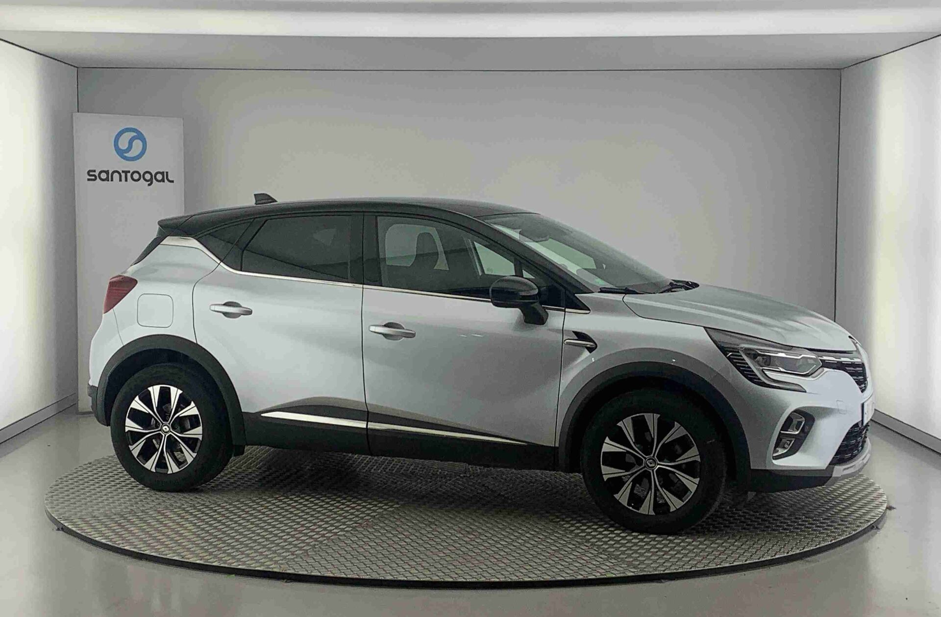 RENAULT Captur 1.0 TCe Techno Bi-Fuel