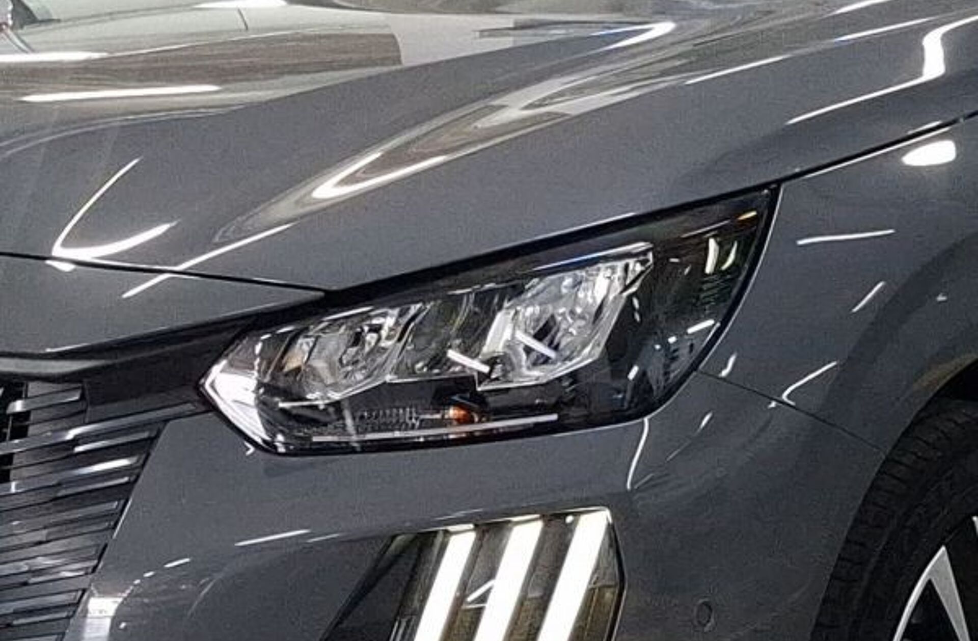 PEUGEOT 208 e- 51 kWh GT