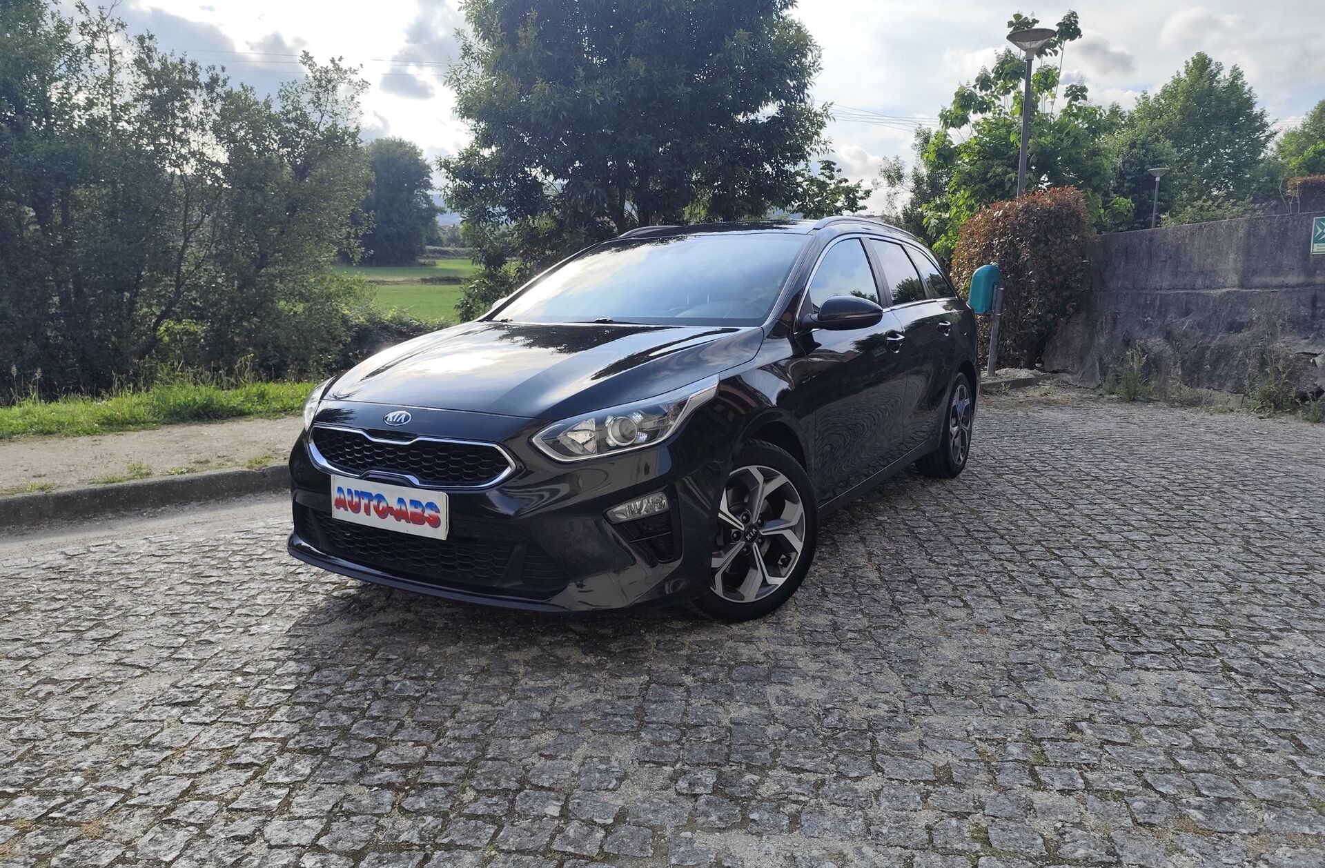 KIA Ceed 1.6 CRDi MHEV Drive+SRF