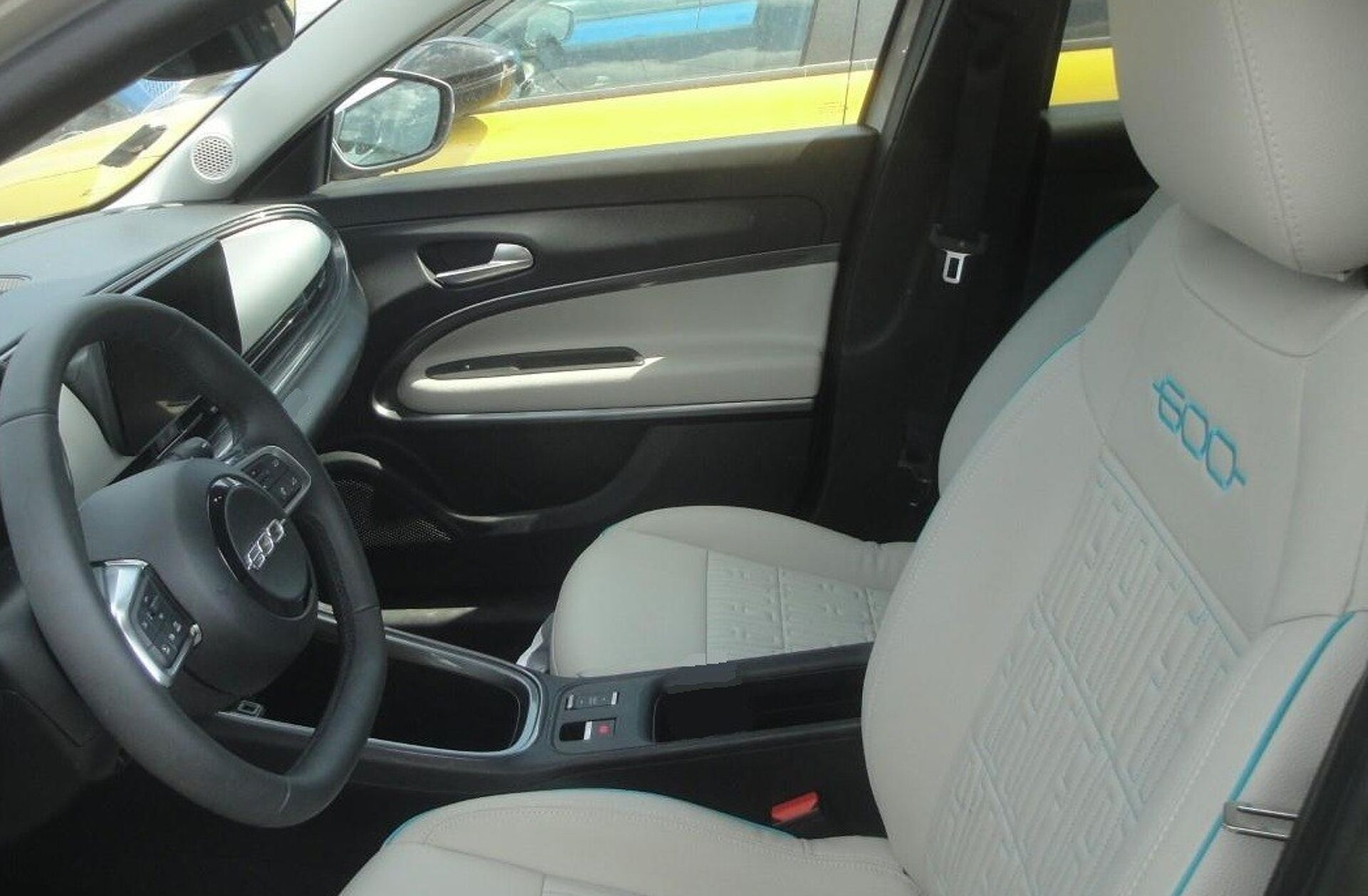 FIAT 600 e 54 kWh La Prima