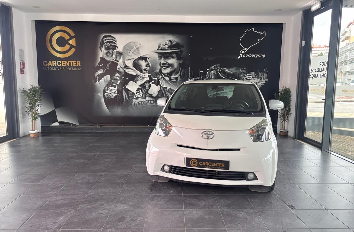TOYOTA IQ 1.0 VVT-i