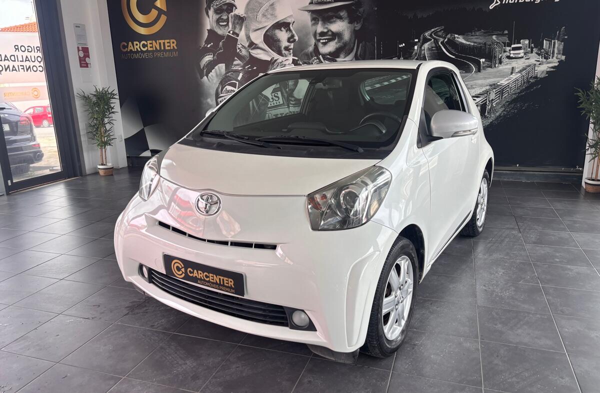TOYOTA IQ 1.0 VVT-i