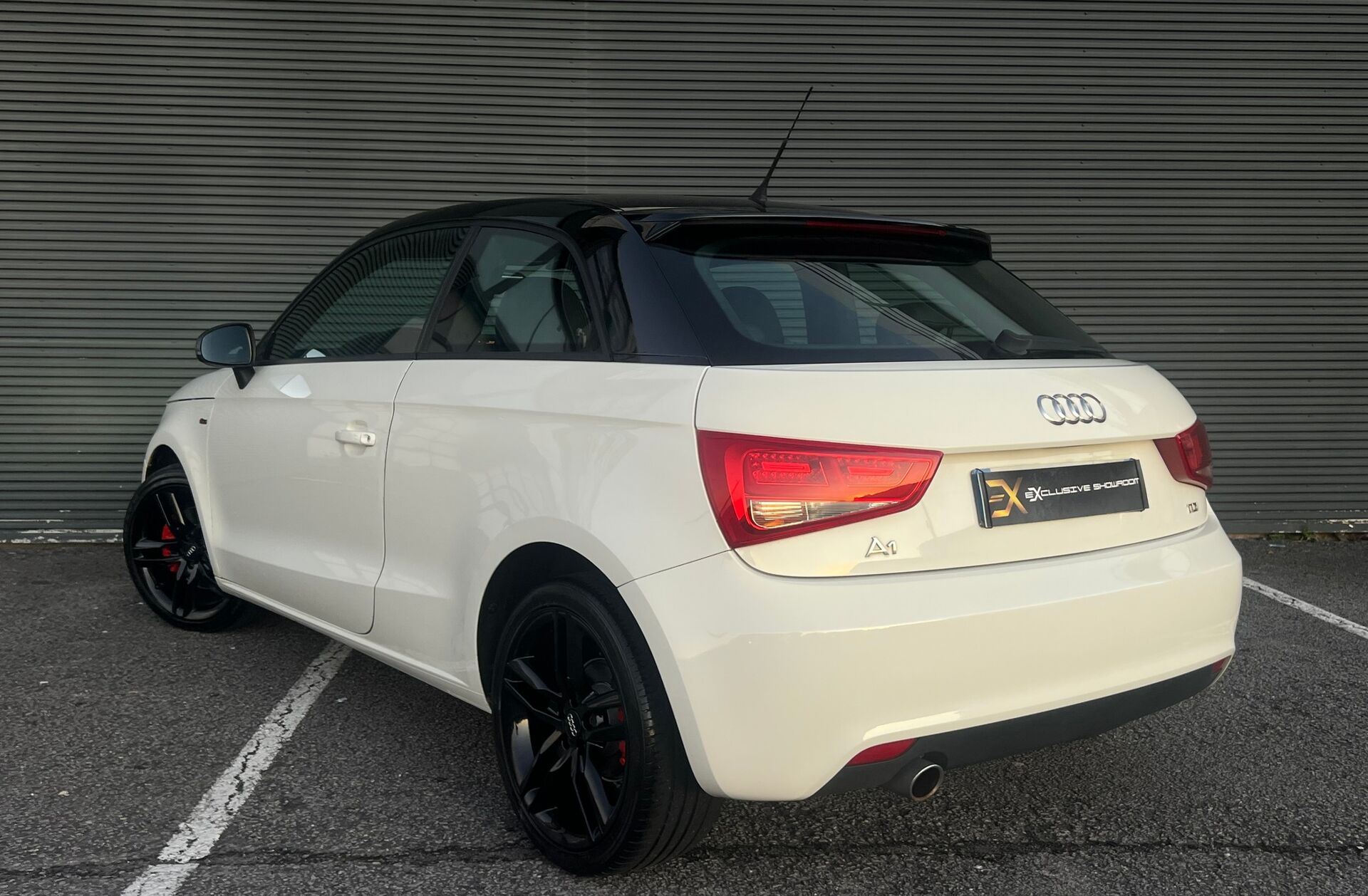 AUDI A1 1.6 TDi S-line