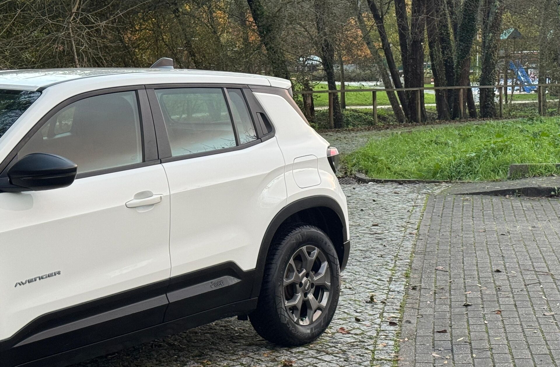 JEEP Avenger 54 kWh Longitude