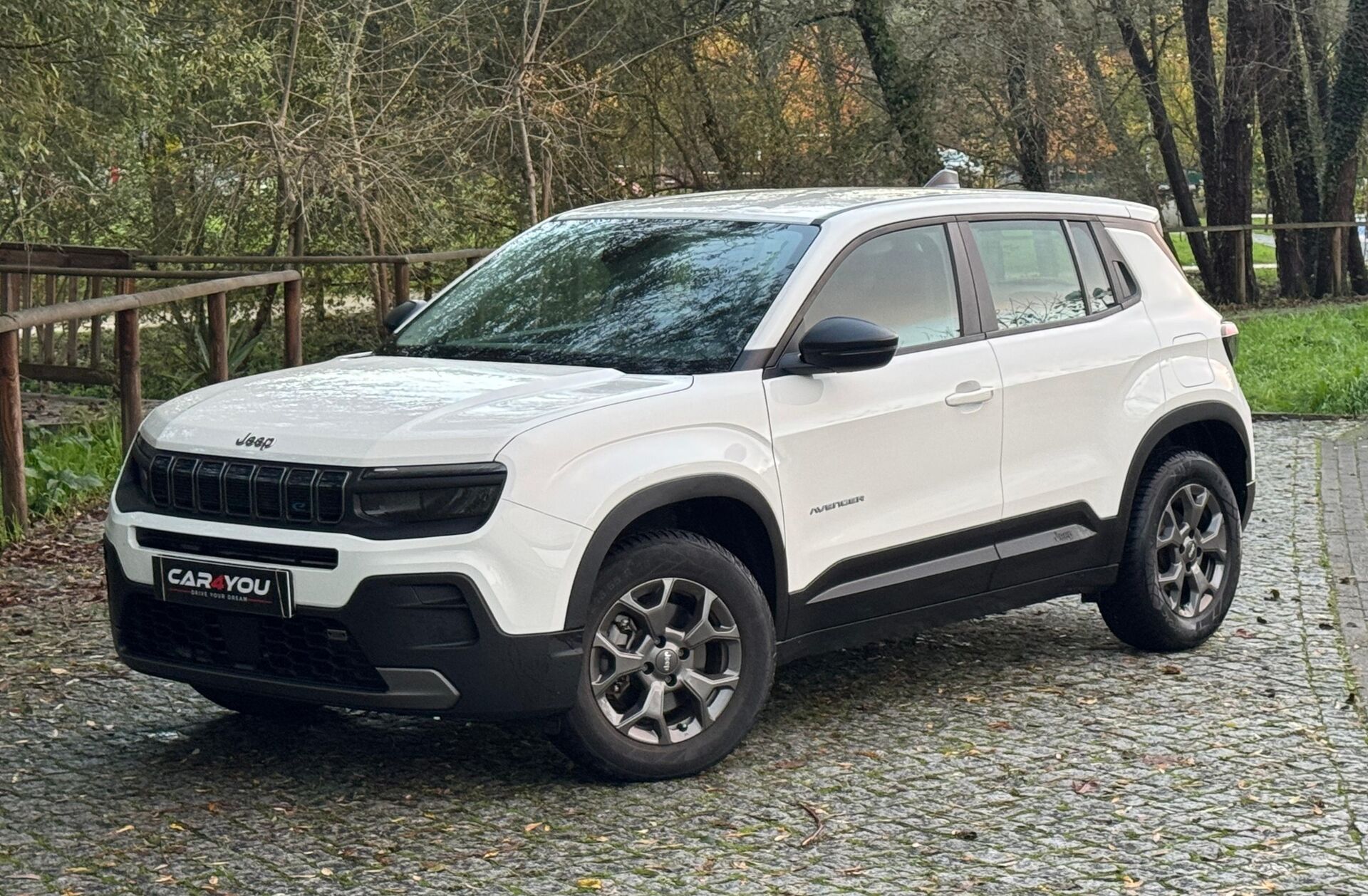 JEEP Avenger 54 kWh Longitude