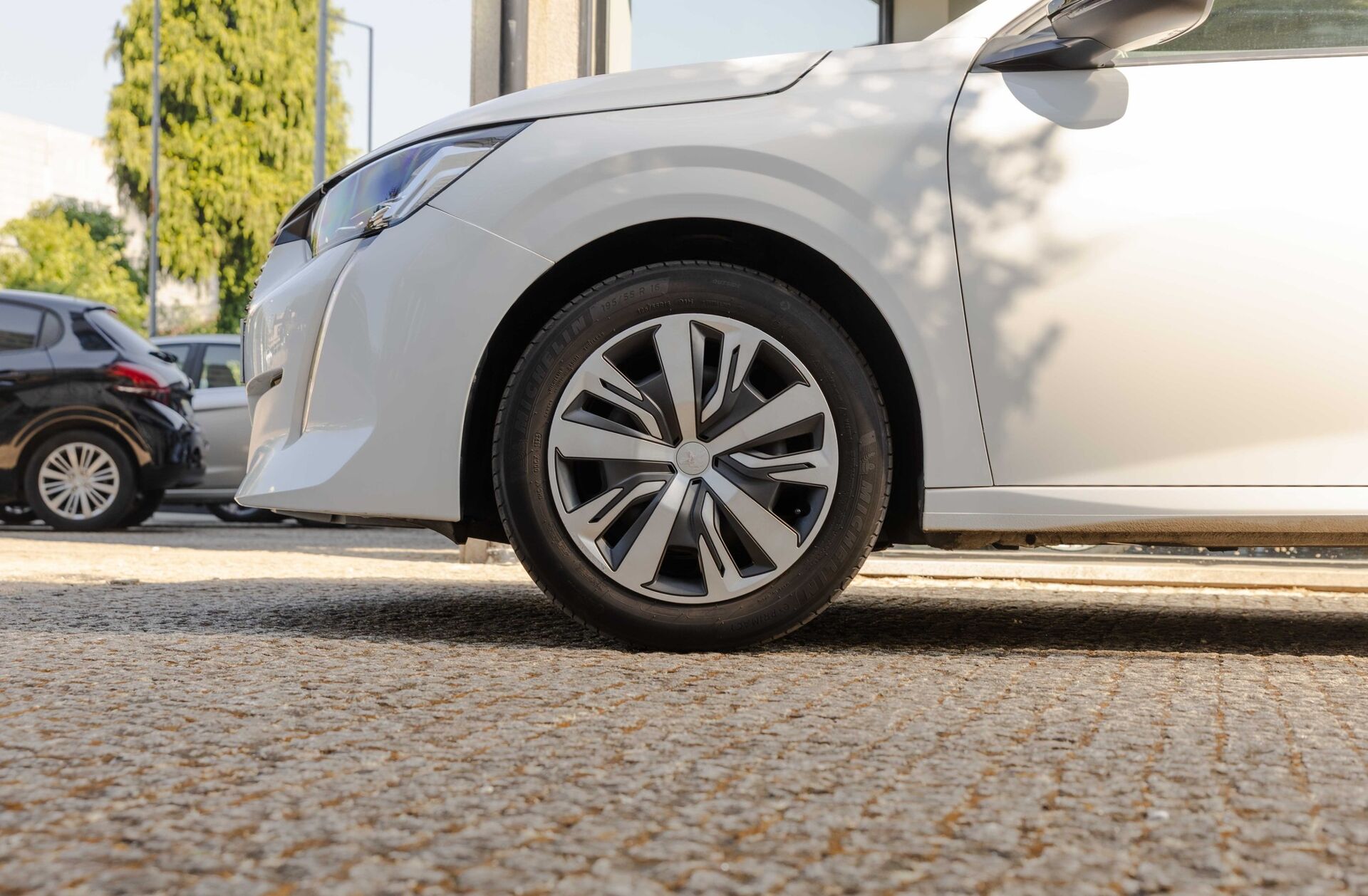 PEUGEOT 208 1.2 PureTech Active Pack