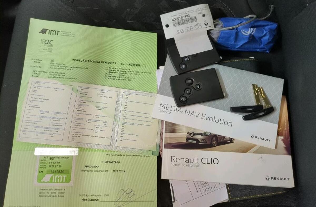 RENAULT Clio 0.9 TCe Limited Bi-Fuel