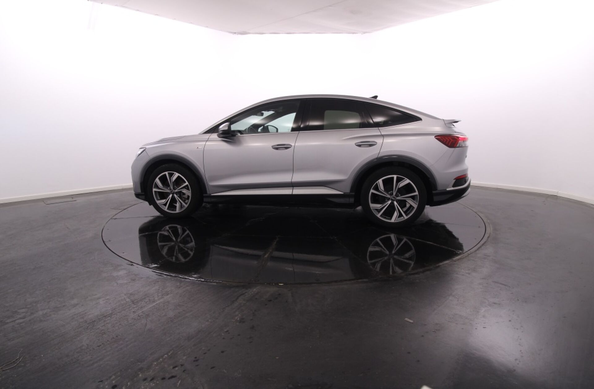 AUDI e-tron GT S  quattro