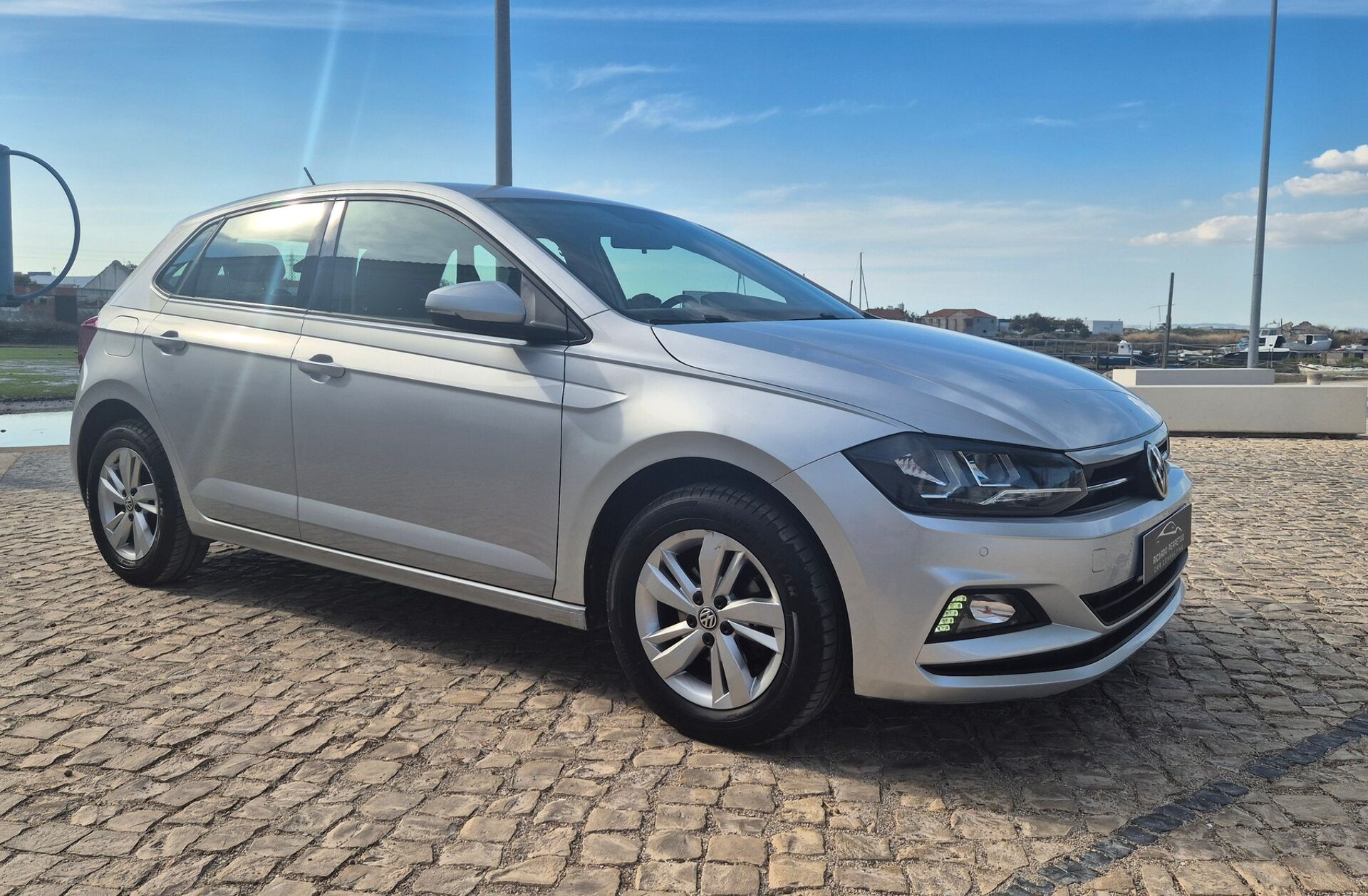 VOLKSWAGEN Polo 1.0 Confortline