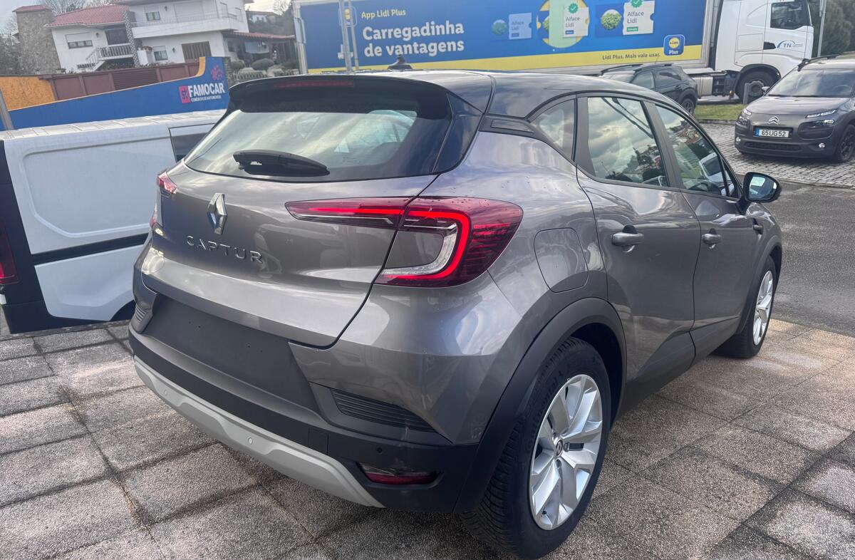 RENAULT Captur 1.0 TCe Intens