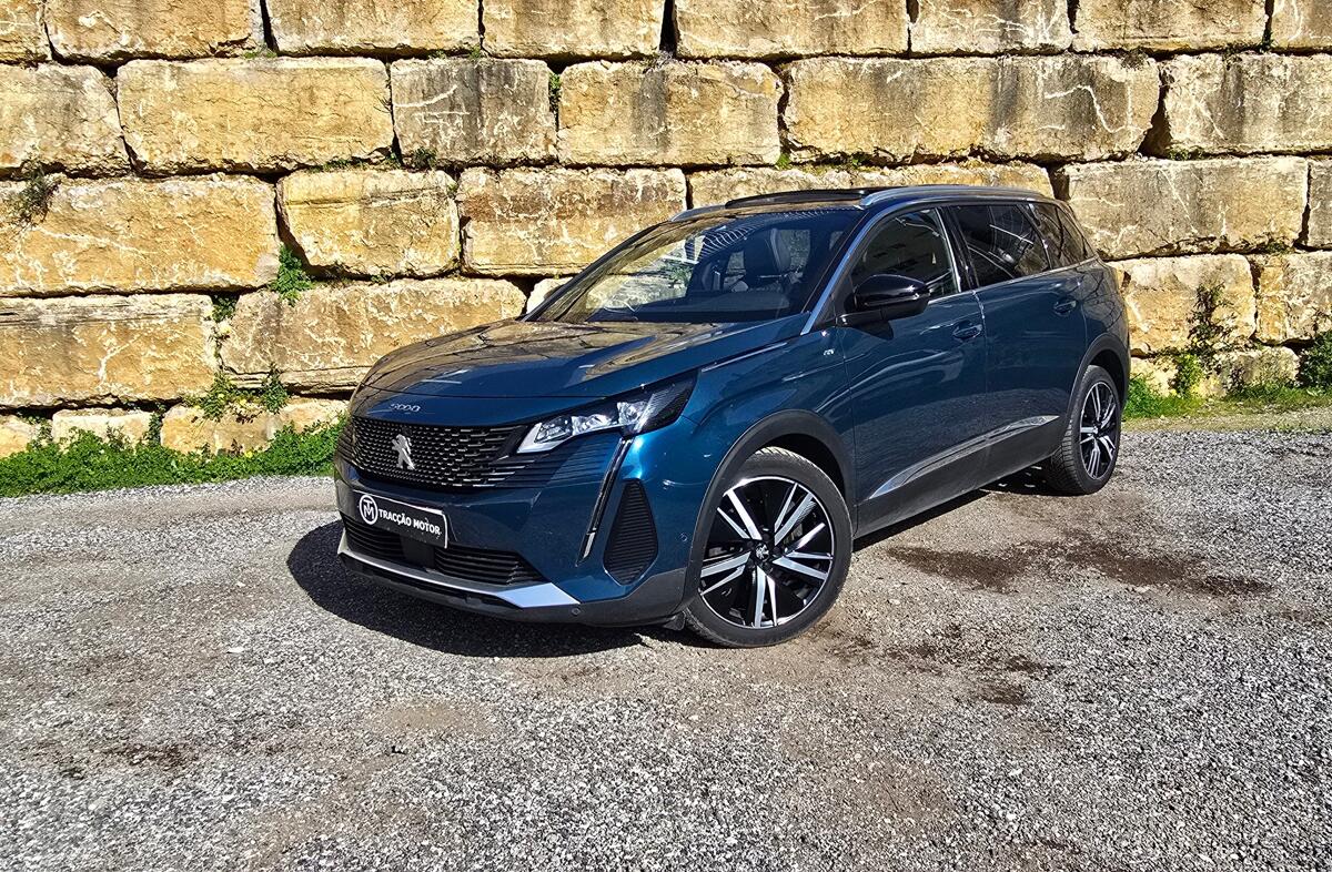 PEUGEOT 5008 1.5 BlueHDi GT EAT8