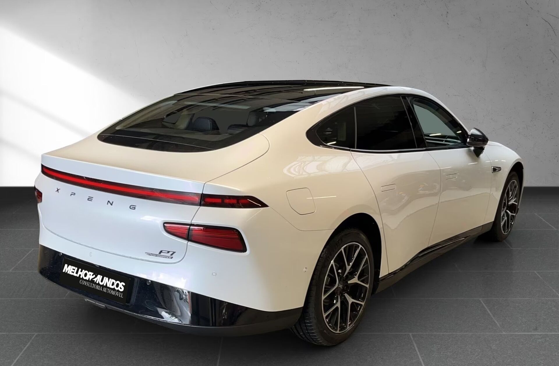 XPENG P7i 86.2 kWh AWD Performance