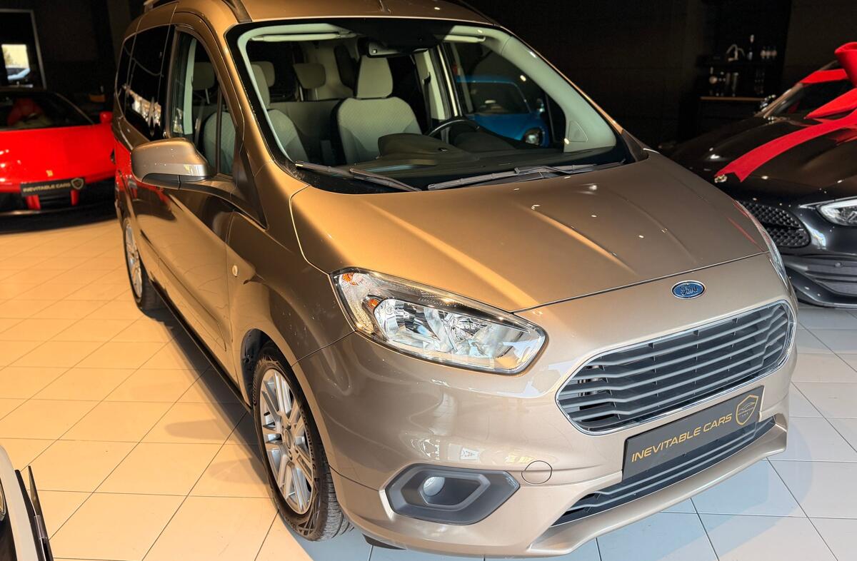 FORD Courier 1.0 EcoBoost Titanium