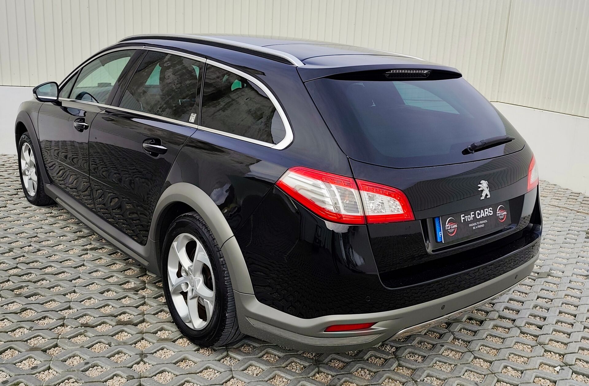 PEUGEOT 508 RXH 2.0 HDi Hybrid4 2-Tronic