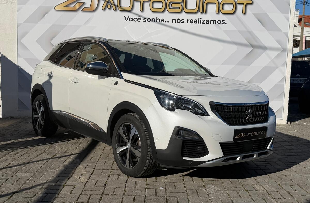 PEUGEOT 3008 1.2 PureTech Active