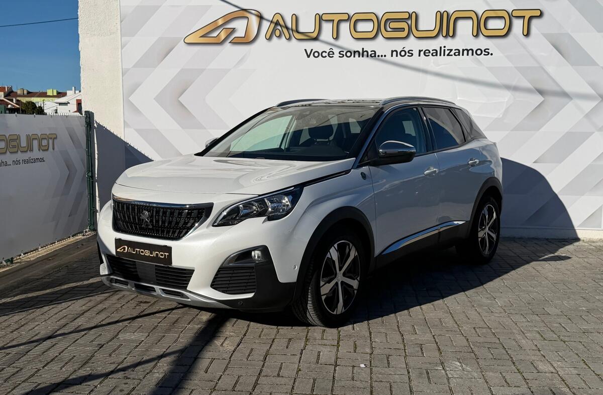 PEUGEOT 3008 1.2 PureTech Active