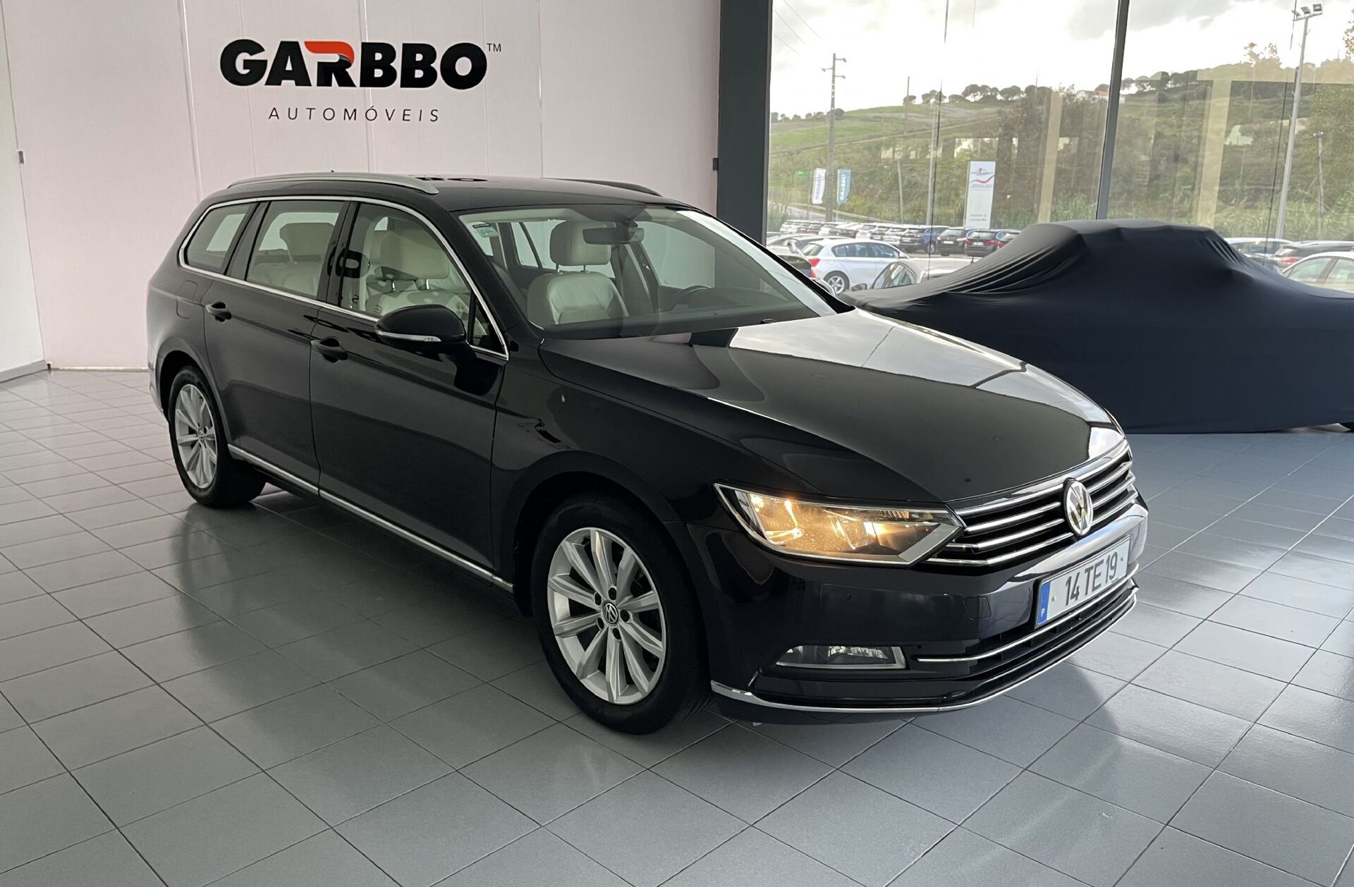 VOLKSWAGEN Passat 2.0 TDi Highline