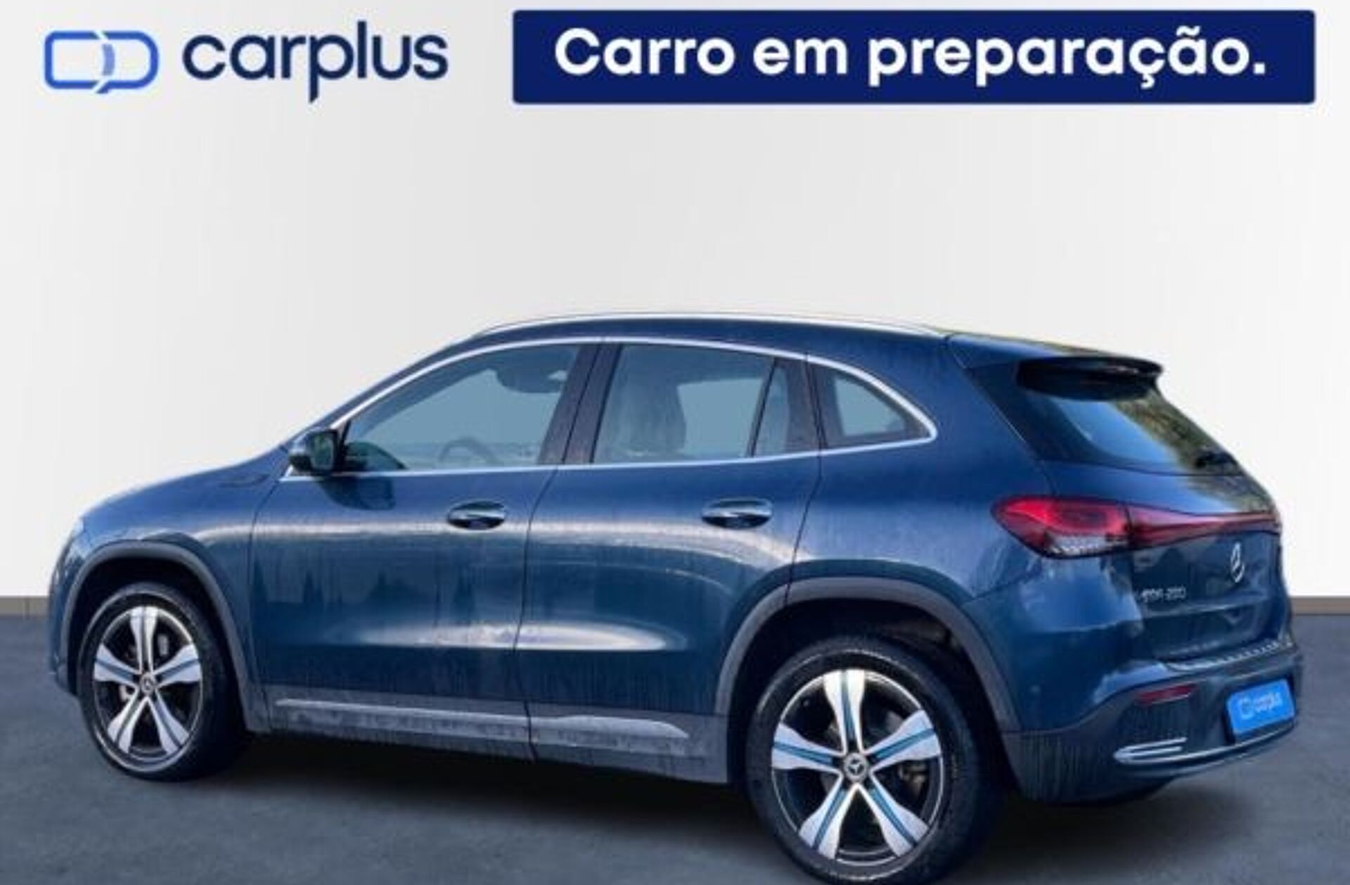 MERCEDES EQA 250 Electric Art