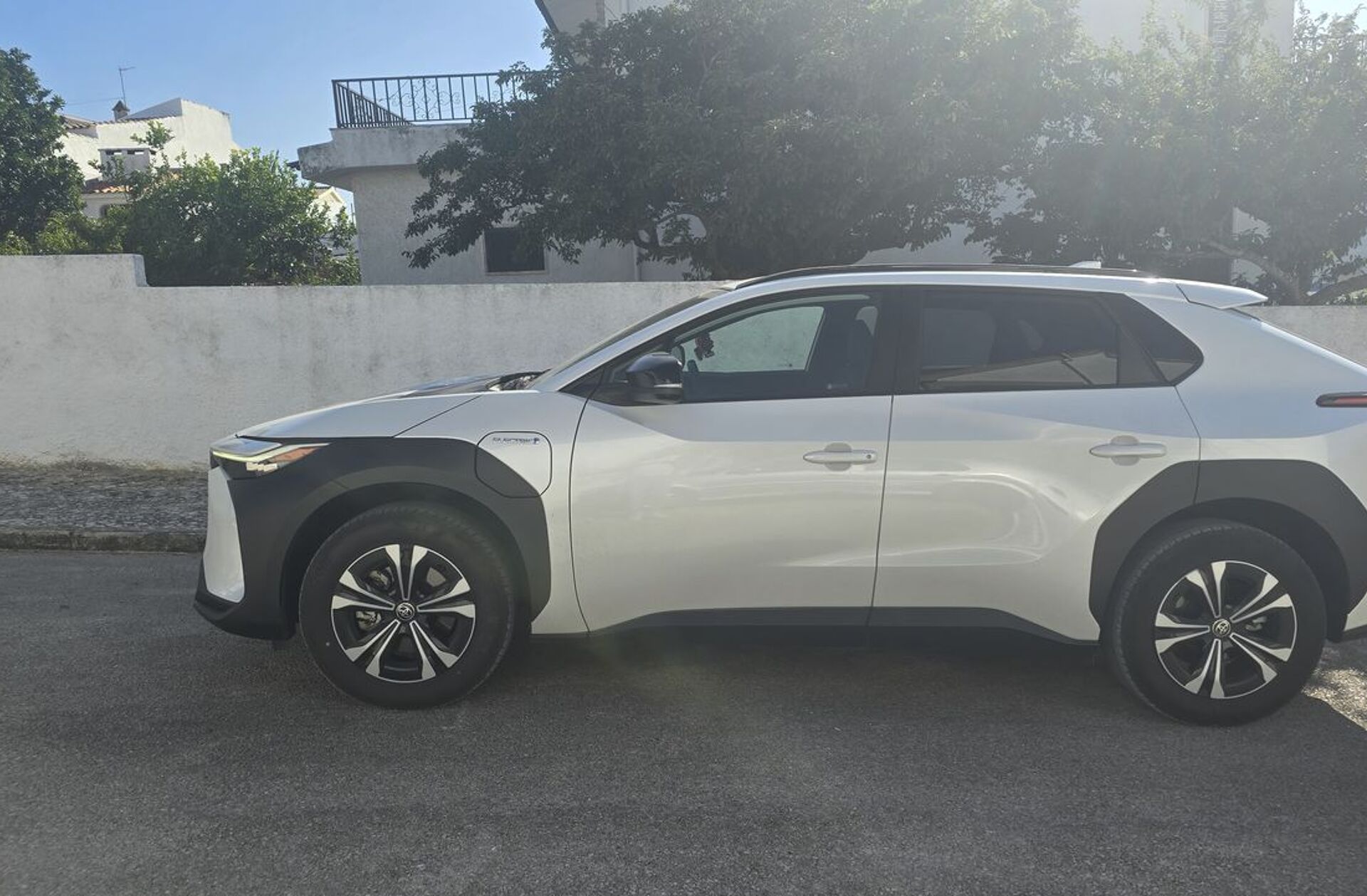 TOYOTA bZ4X 71,4 kWh Premium