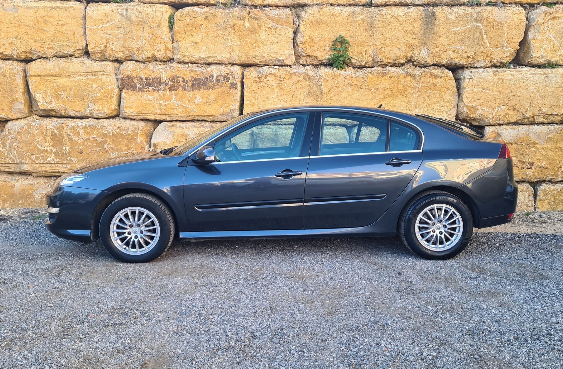 RENAULT Laguna 2.0 dCi Dynamique S 118g