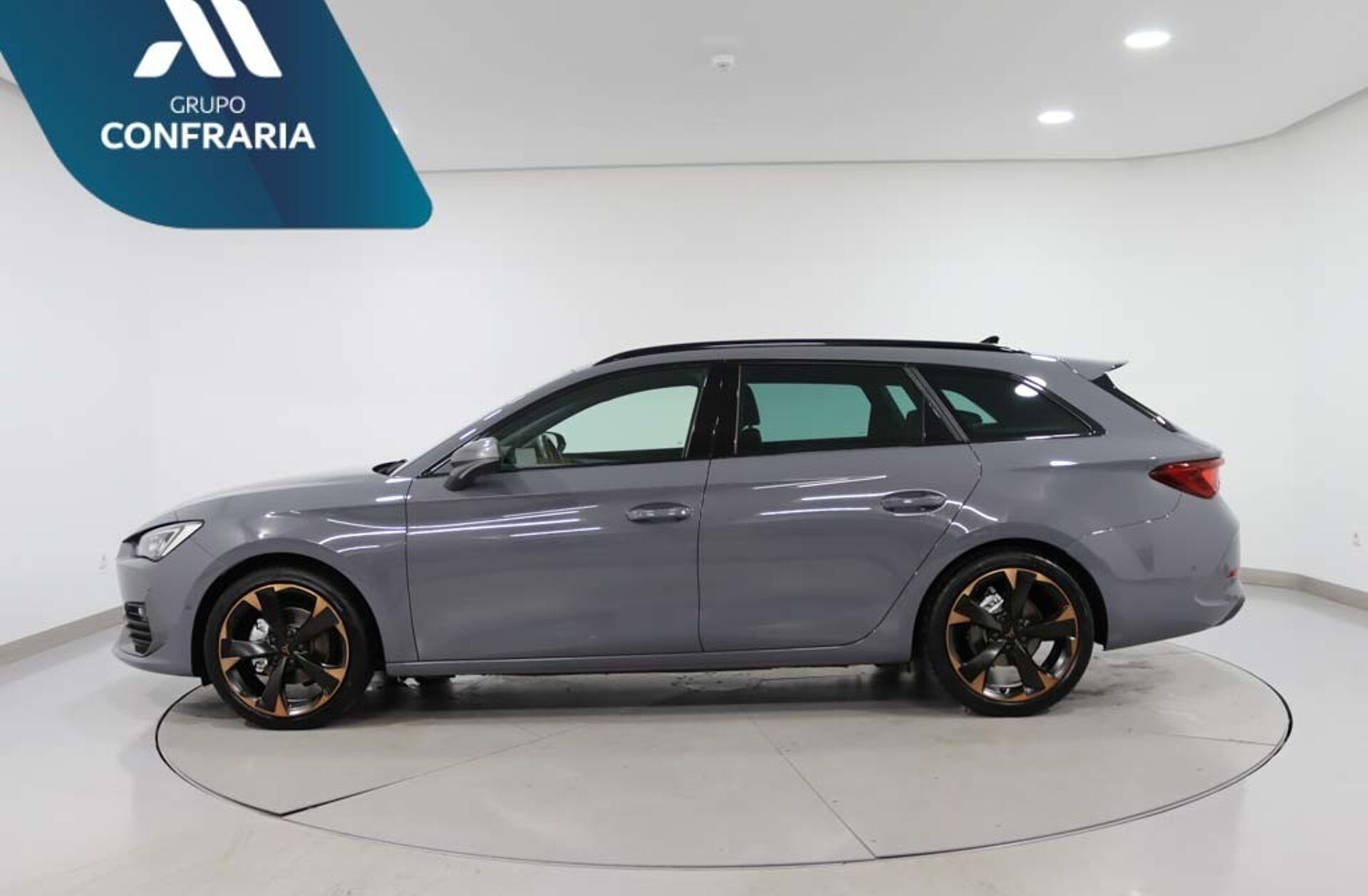 CUPRA Leon 1.5 eTSI MID DSG