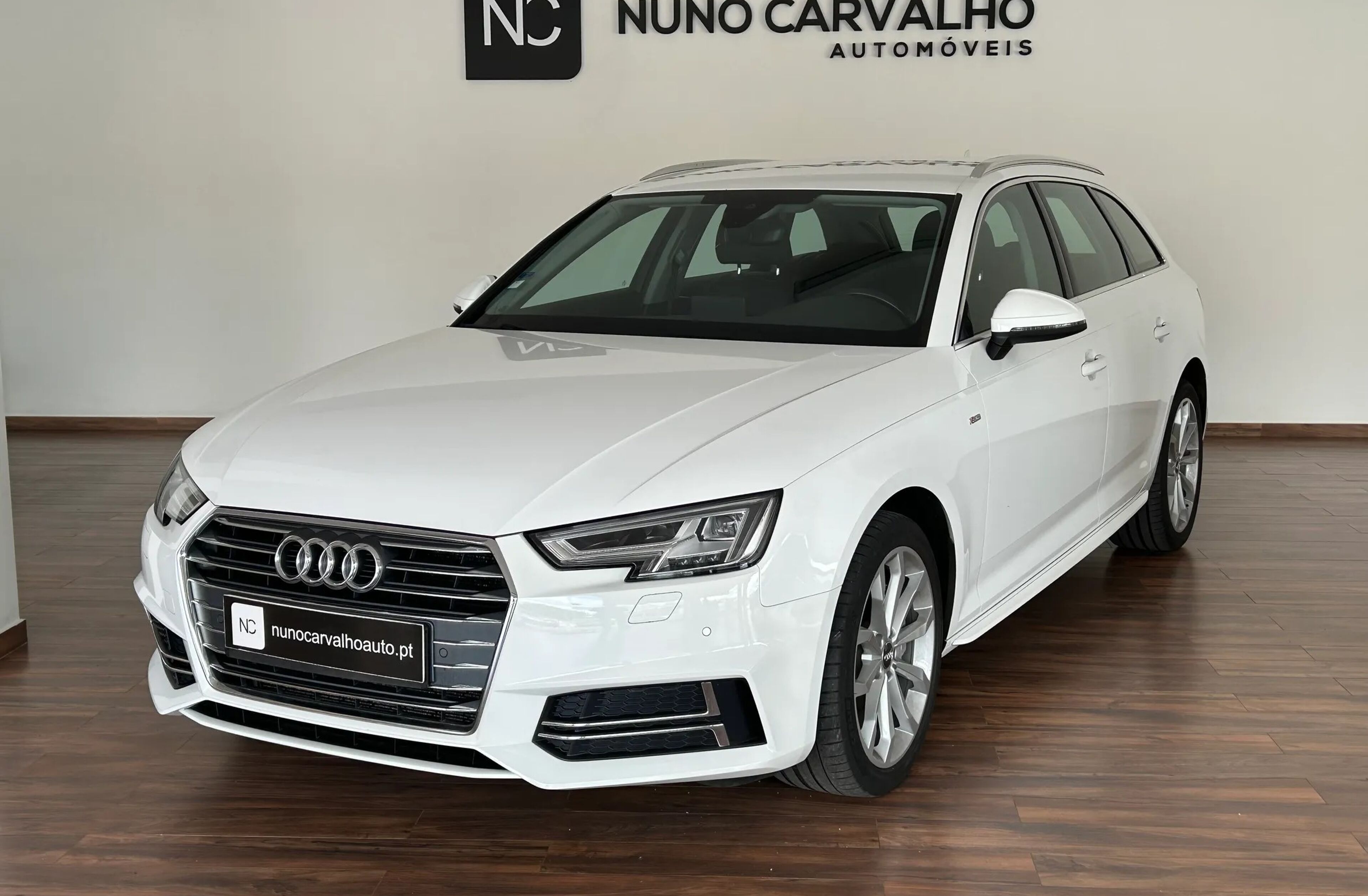 AUDI A4 2.0 TDI S-line S tronic