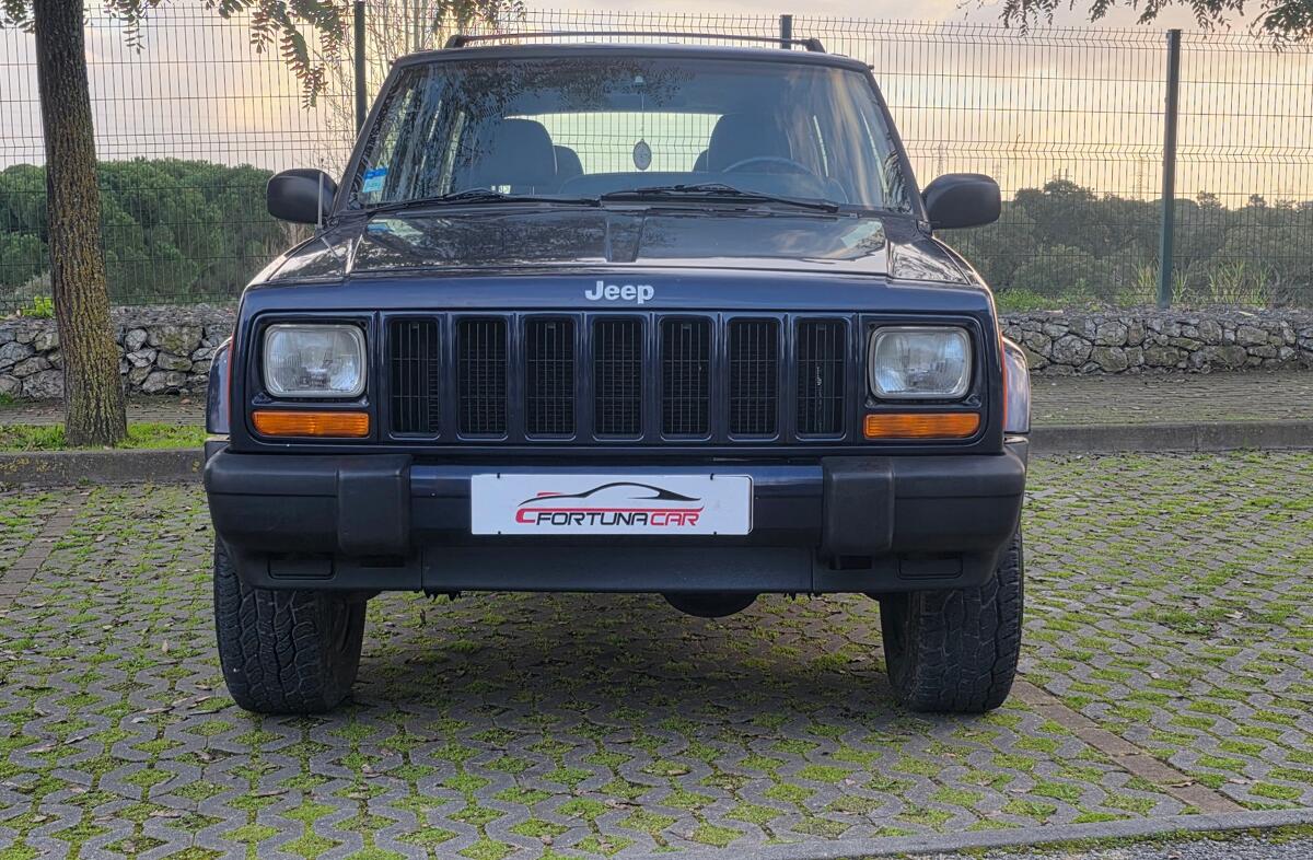 JEEP Cherokee 2.5 TD Sport