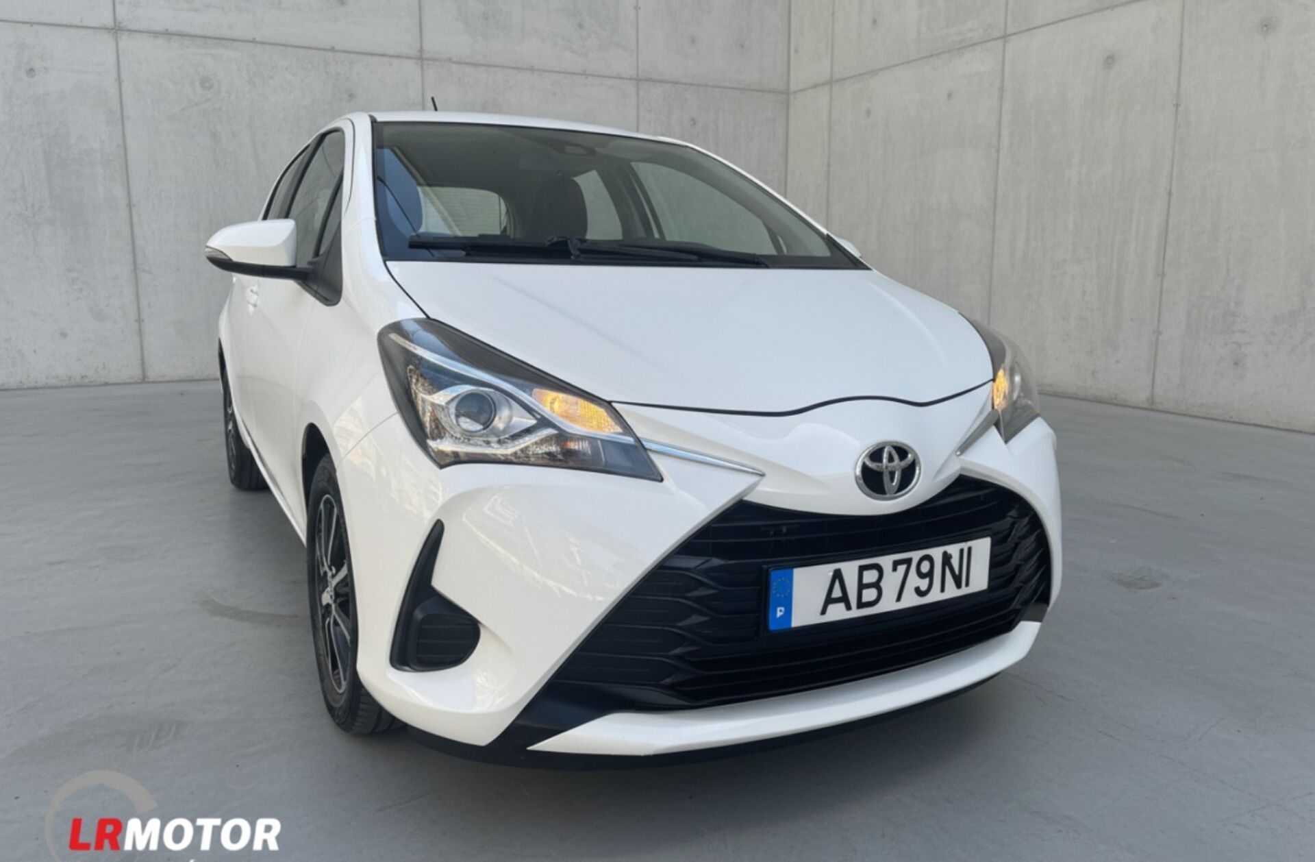 TOYOTA Yaris 1.0 VVT-i Comfort