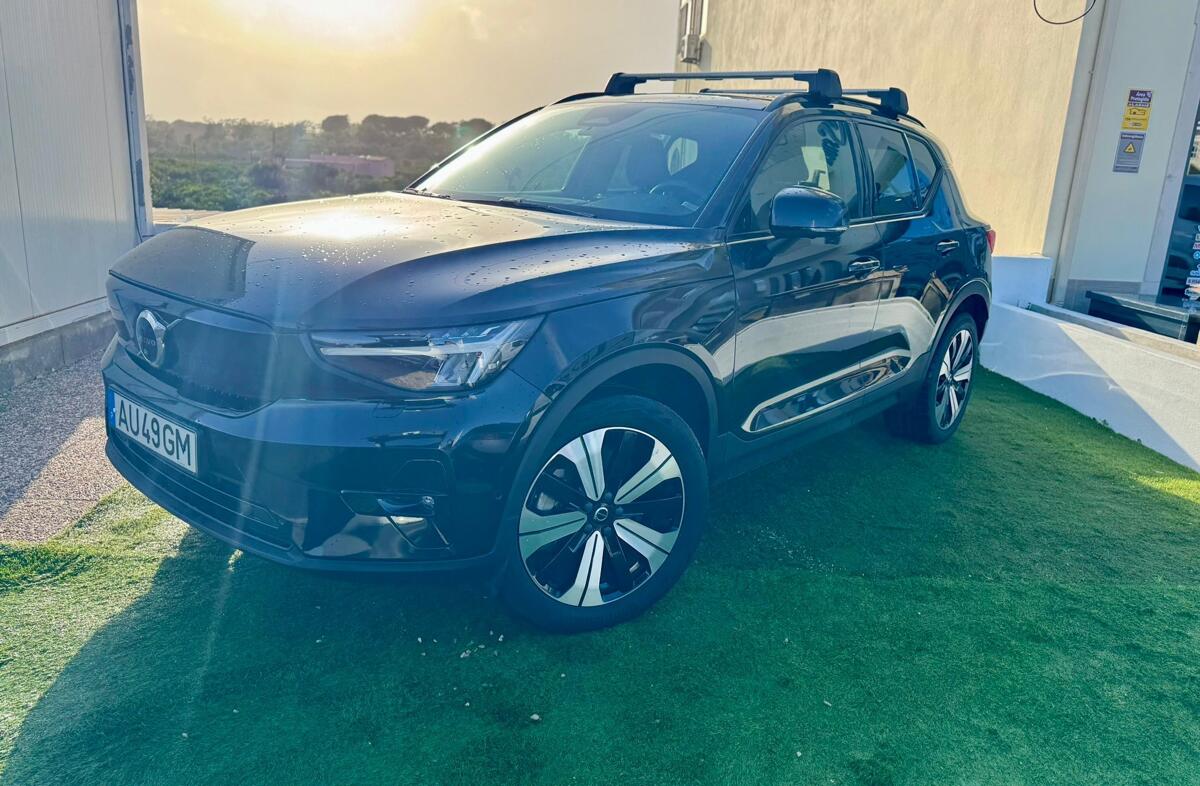 VOLVO XC40 Recharge Core