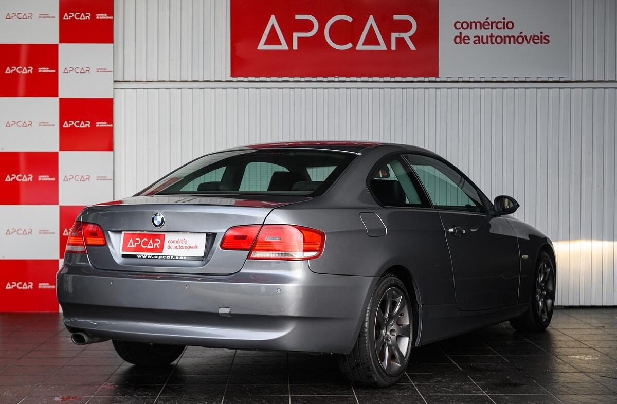 BMW Serie-3 320 d Auto