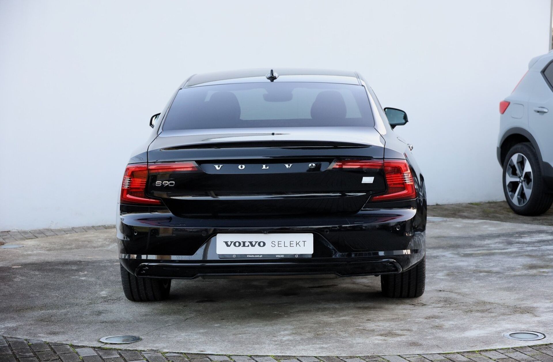 VOLVO S90 2.0 T8 PHEV Plus Dark AWD