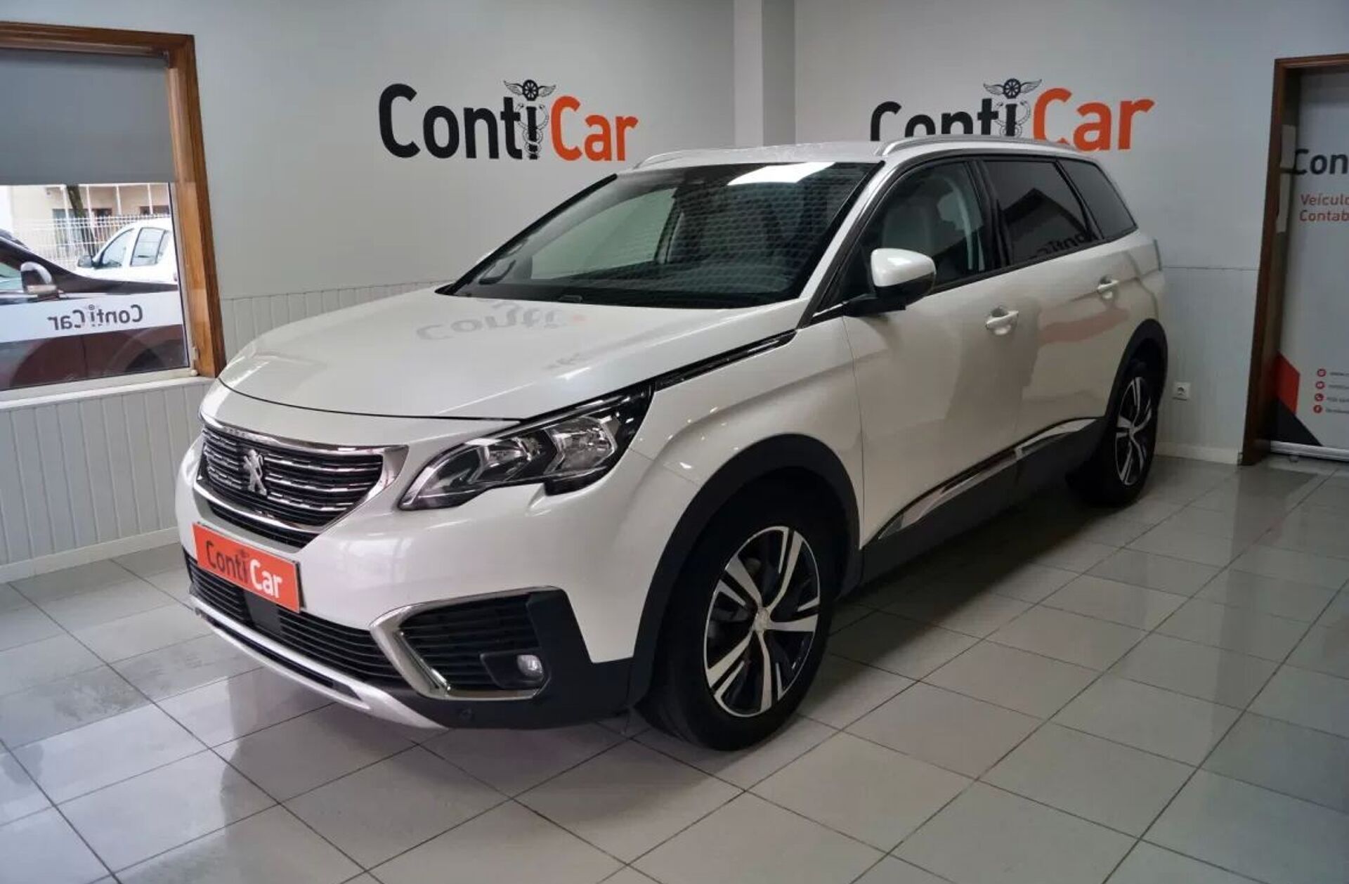 PEUGEOT 5008 1.5 BlueHDi Allure