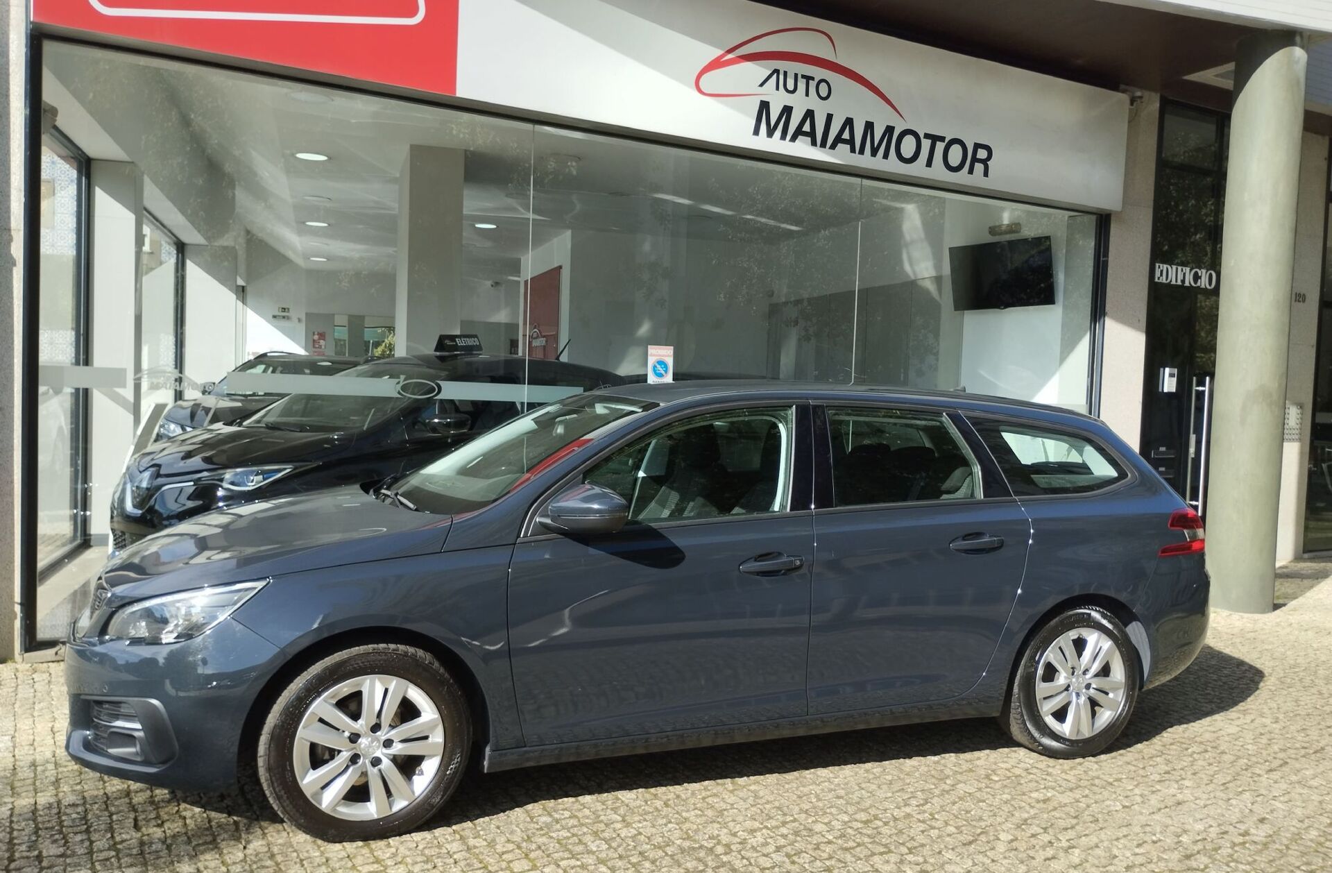 PEUGEOT 308 SW 1.5 BlueHDi Business Line