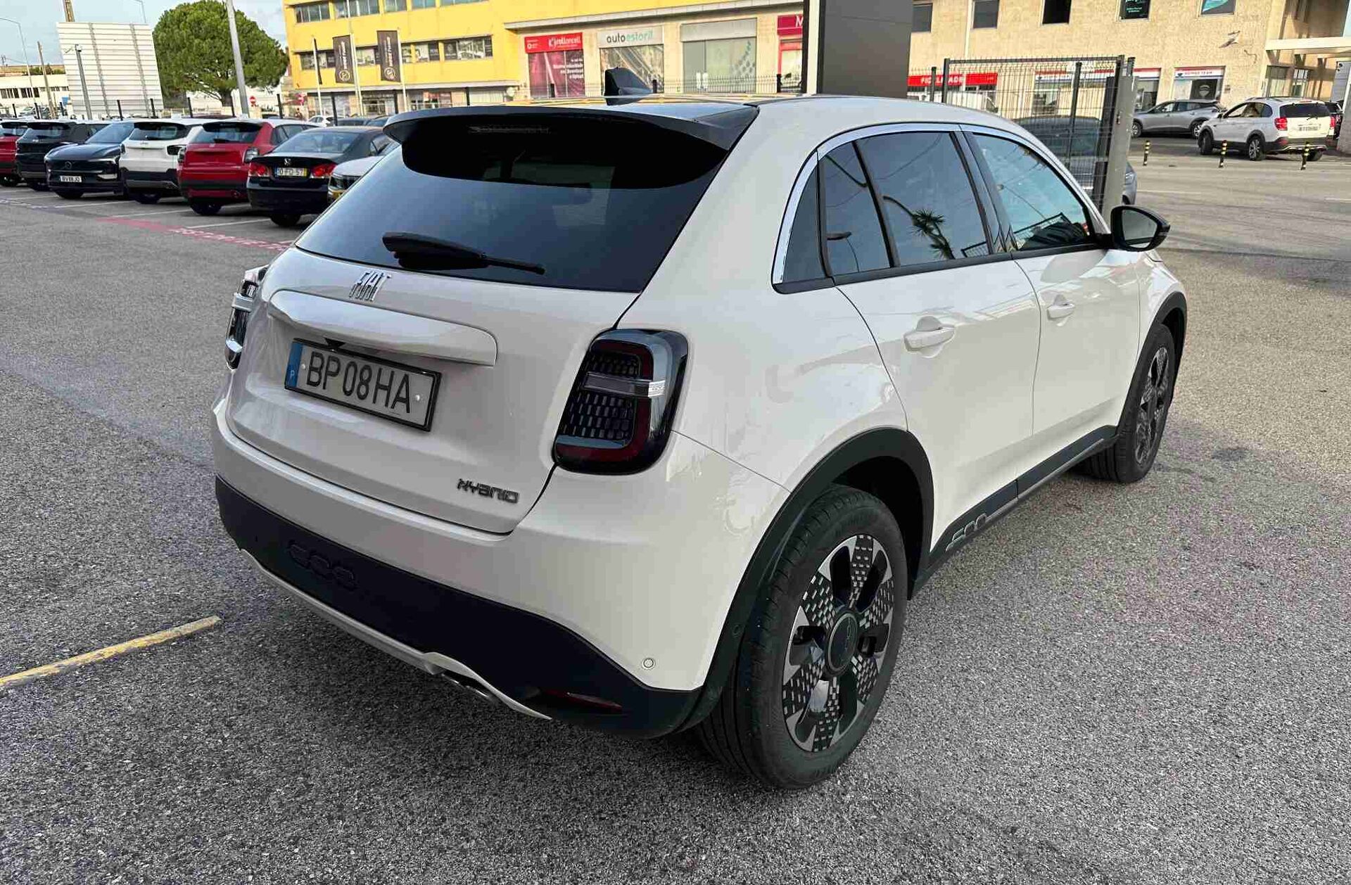 FIAT 600 1.2 Hybrid La Prima