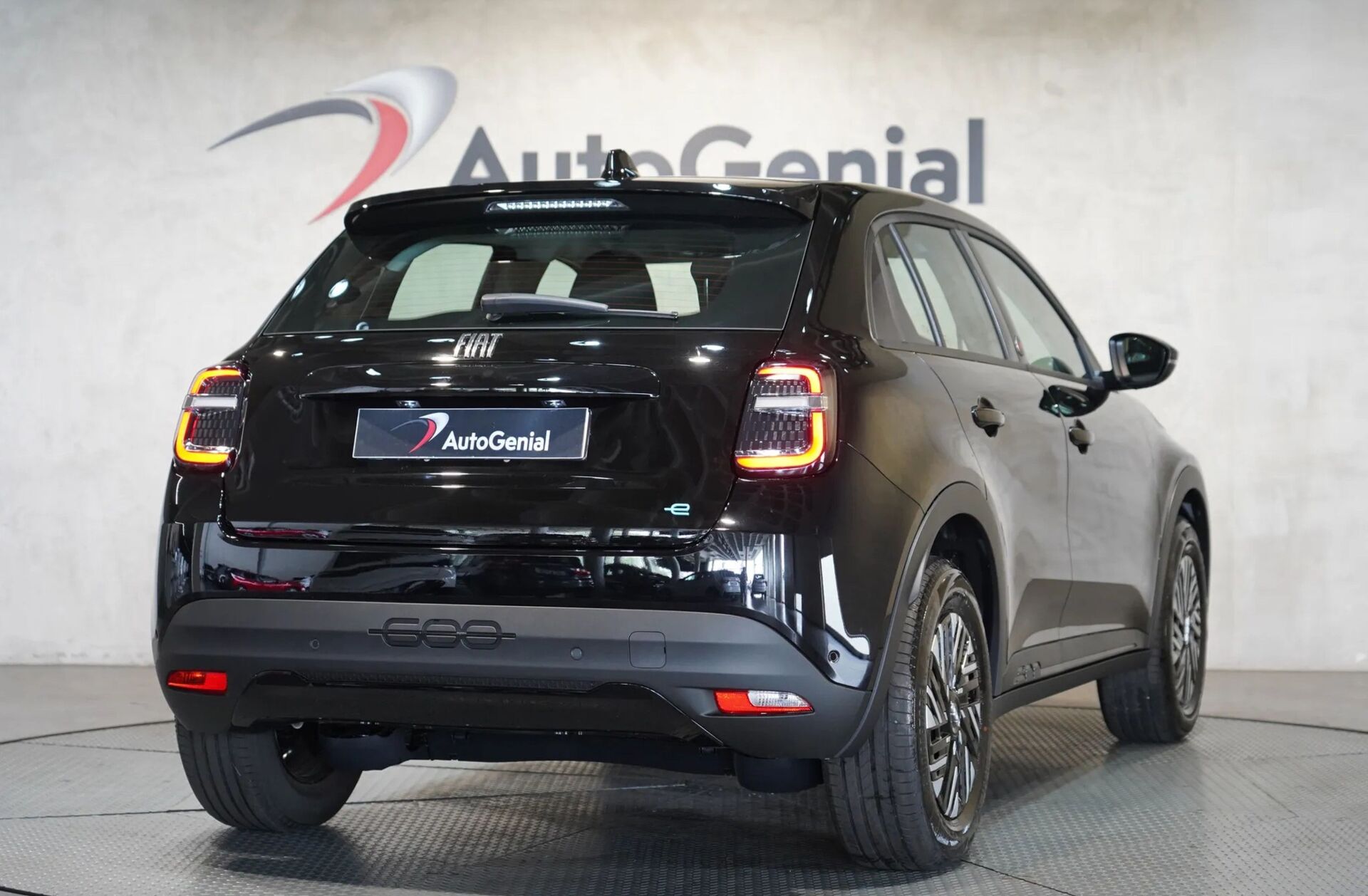 FIAT 600 e 54 kWh (RED)