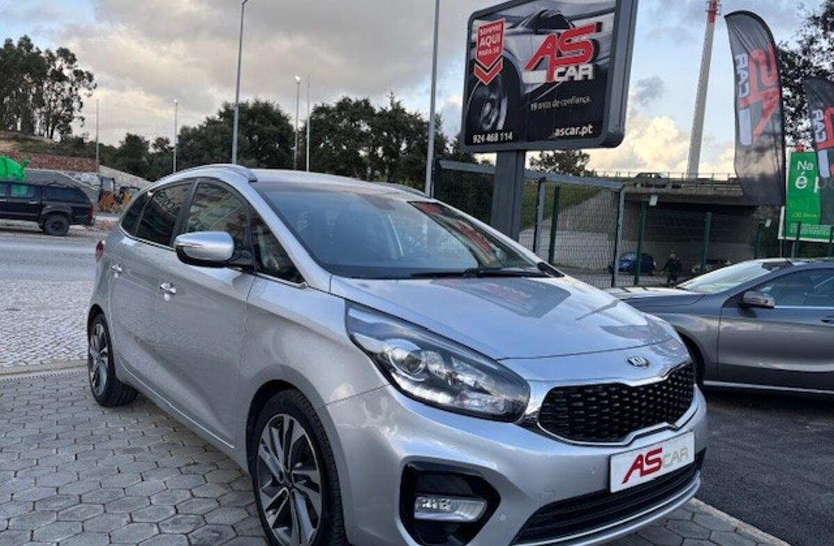 KIA Carens 1.7 CRDi ISG TX