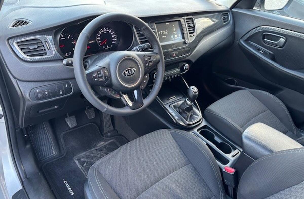KIA Carens 1.7 CRDi ISG TX