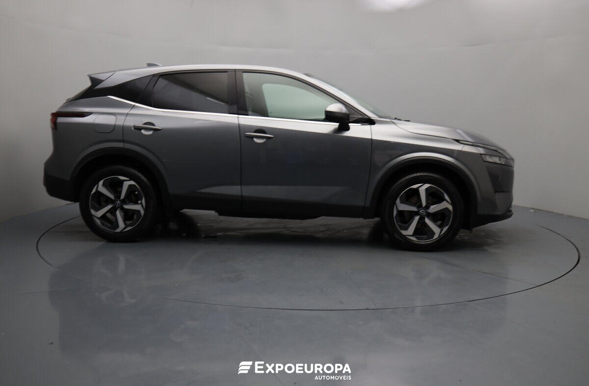 NISSAN Qashqai 1.3 DIG-T N-Connecta