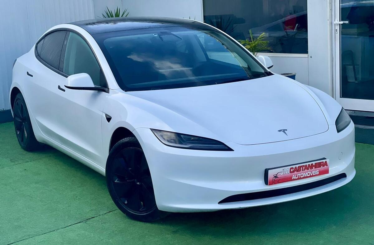 TESLA Model 3 Tração Traseira
