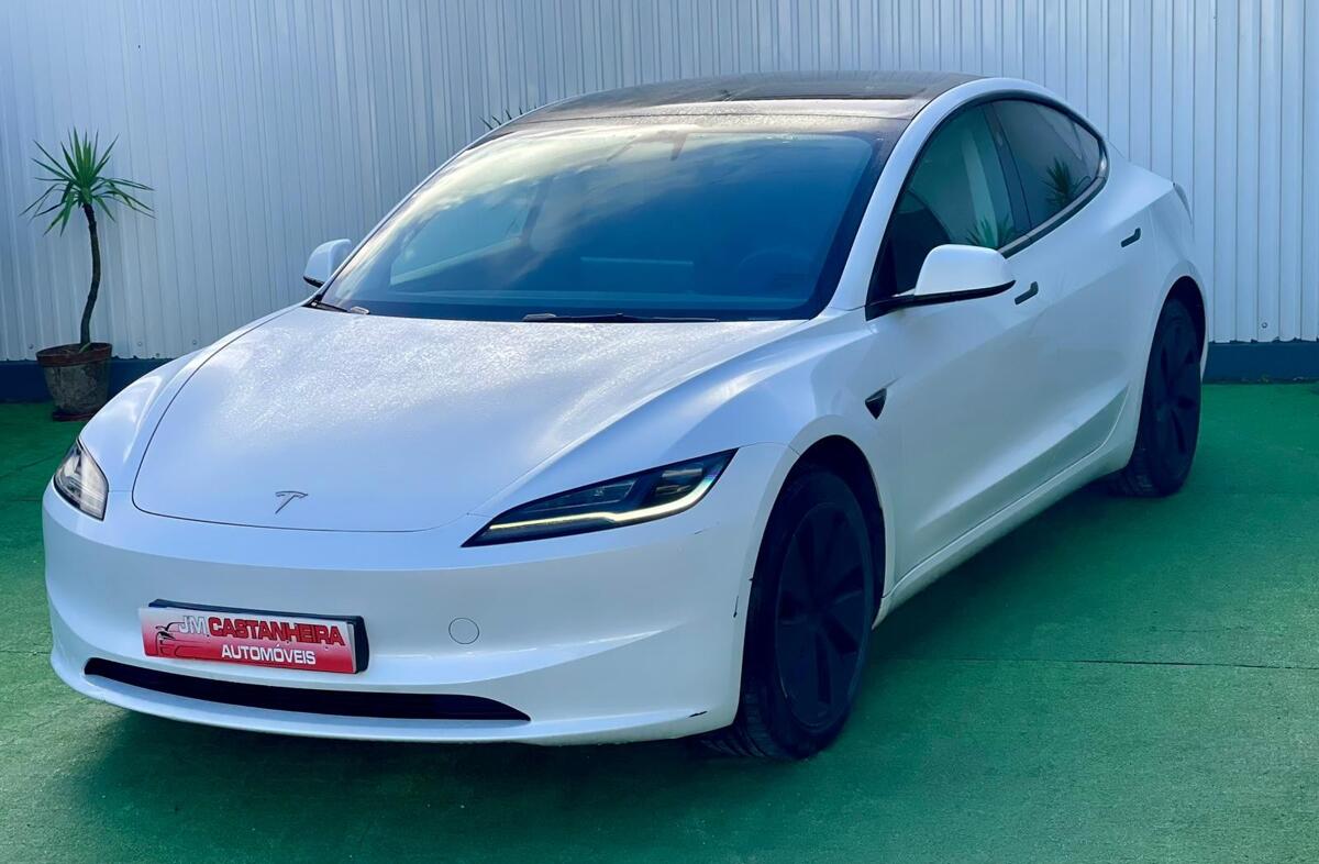 TESLA Model 3 Tração Traseira