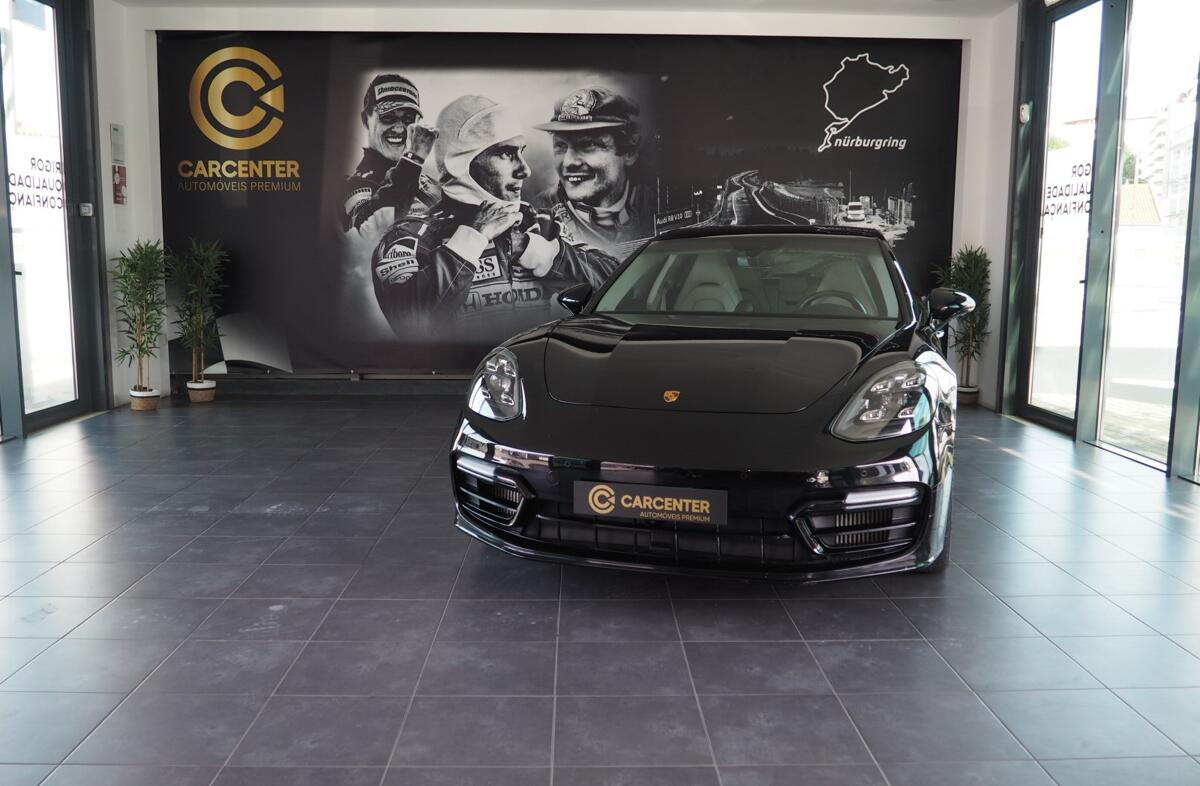 PORSCHE Panamera ST 4 E-Hybrid Platinum Edition