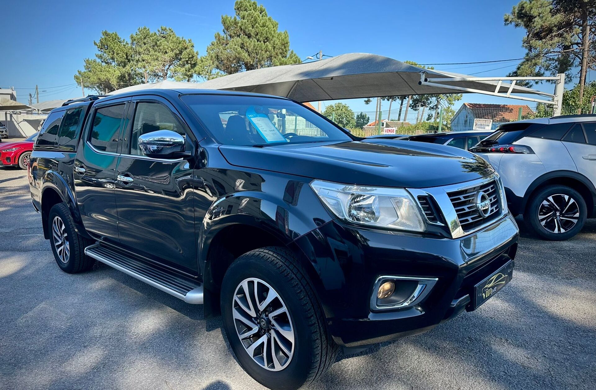 NISSAN Navara 2.3 dCi CD 4WD N-Connecta