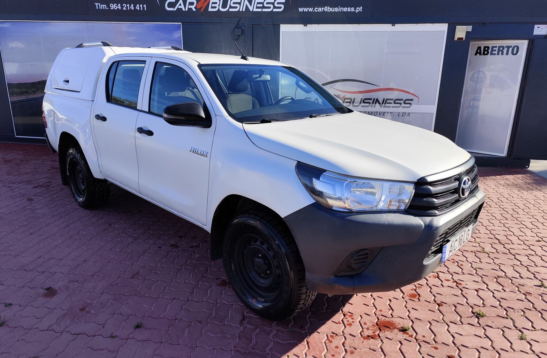 TOYOTA Hilux 2.4 D-4D 4WD CD CM
