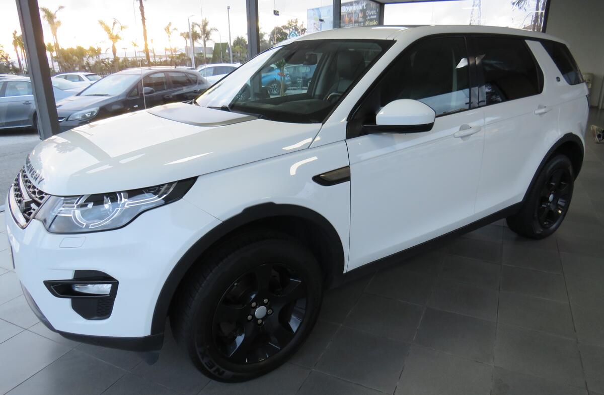 LAND ROVER Discovery S.2.0 TD4 HSE Luxury