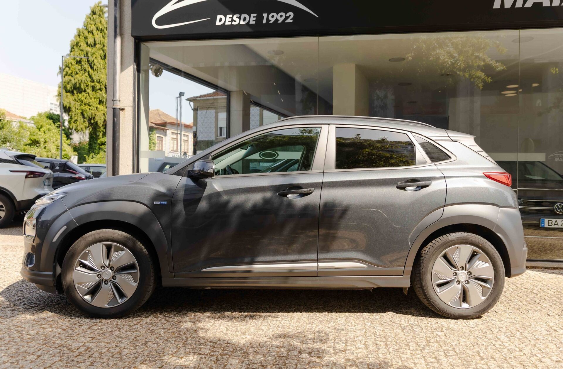 HYUNDAI Kauai EV 64 kWh Premium