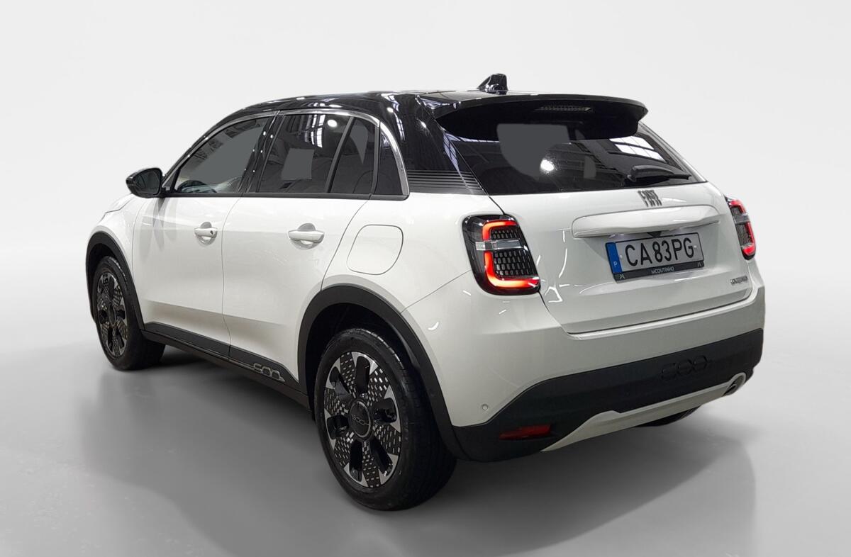 FIAT 600 1.2 Hybrid La Prima