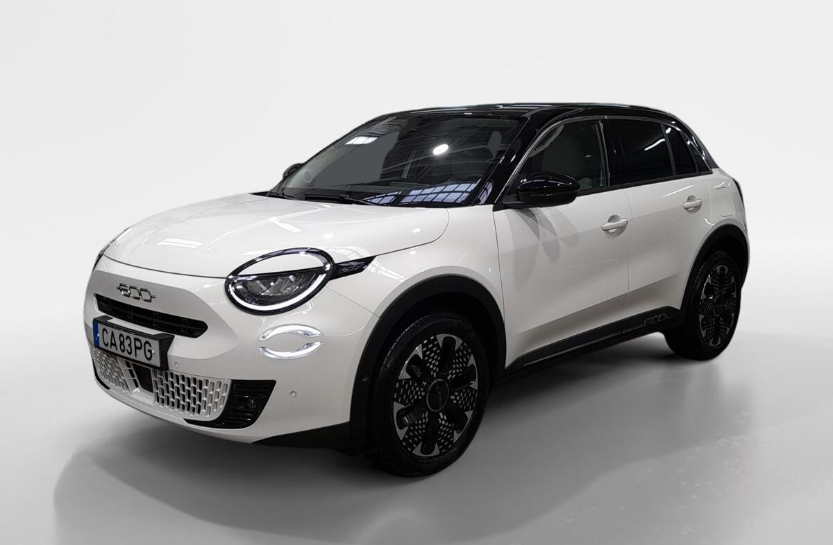 FIAT 600 1.2 Hybrid La Prima