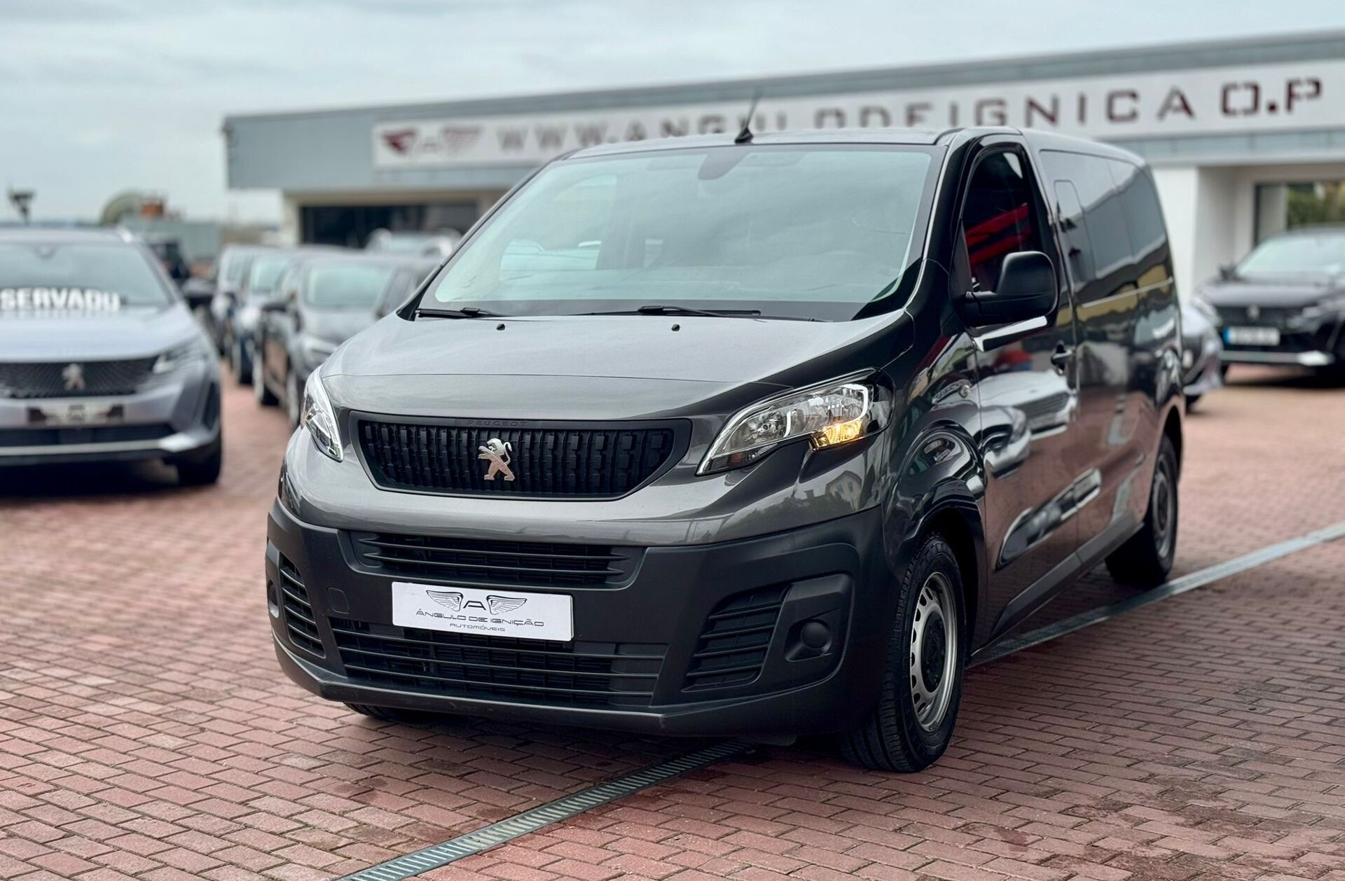 PEUGEOT Expert 2.0 BlueHDi L2H1 Semi-Vidrado
